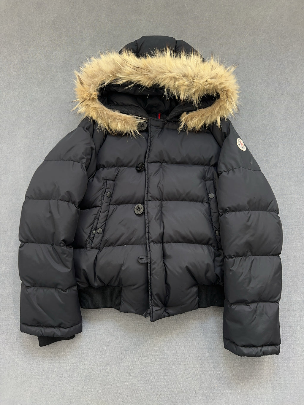 Vintage Moncler Jacke für Damen. Y2K Second Hand 2000s Fashion