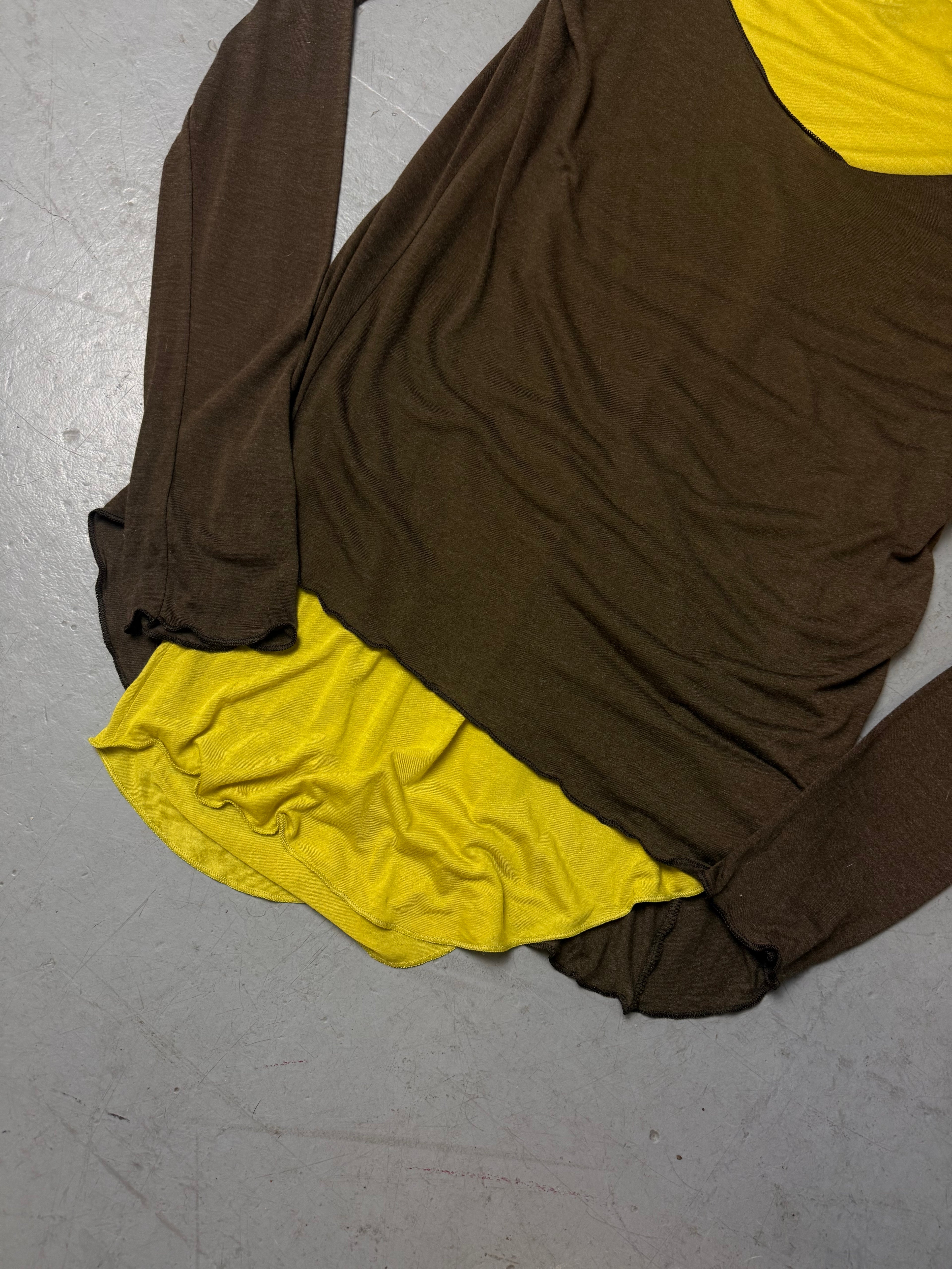 Produktbild von Sisley langarm Top auf grauem Boden 