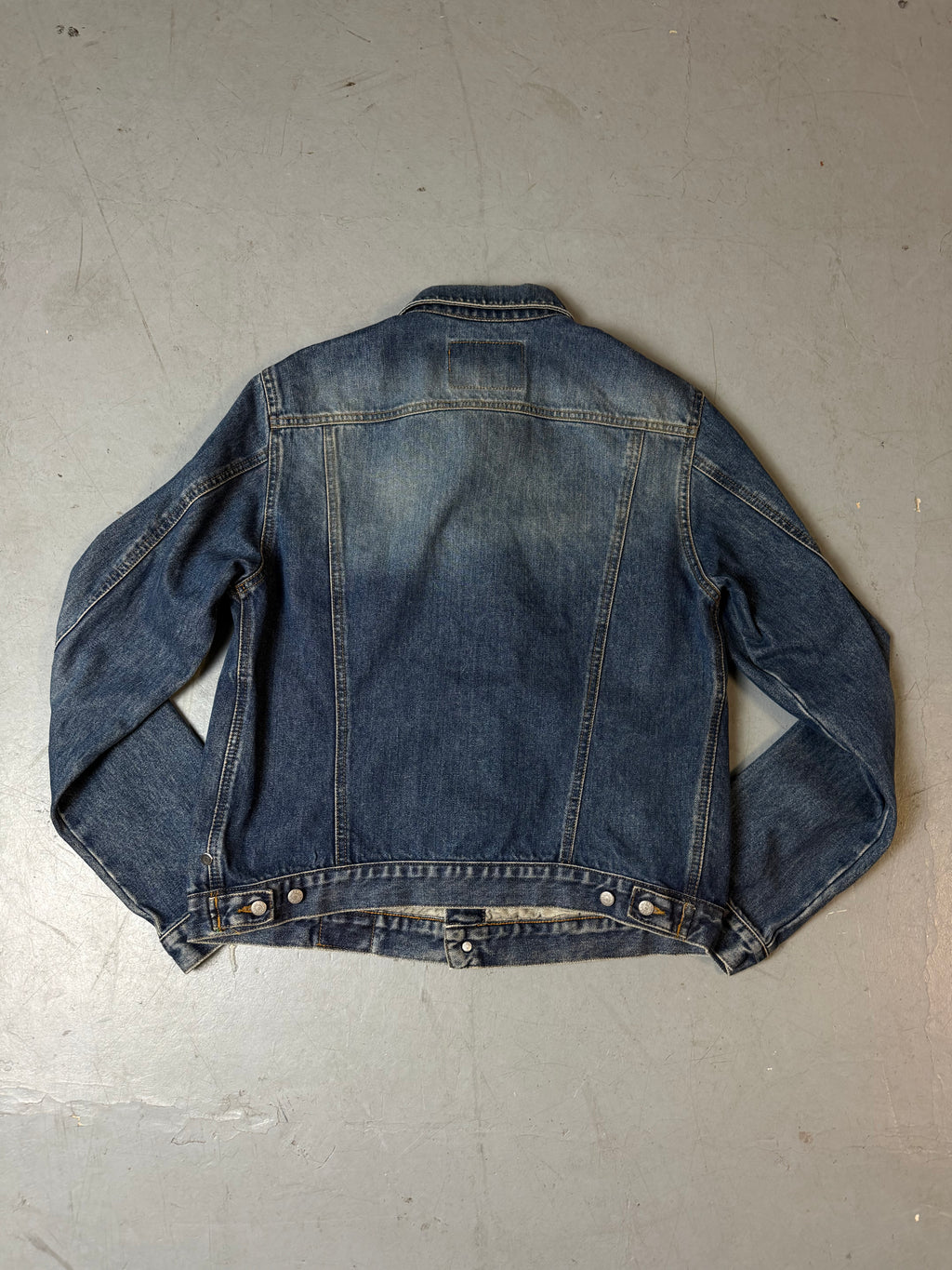 Produktbild von Vintage Guess Denim Jacket M/L von hinten