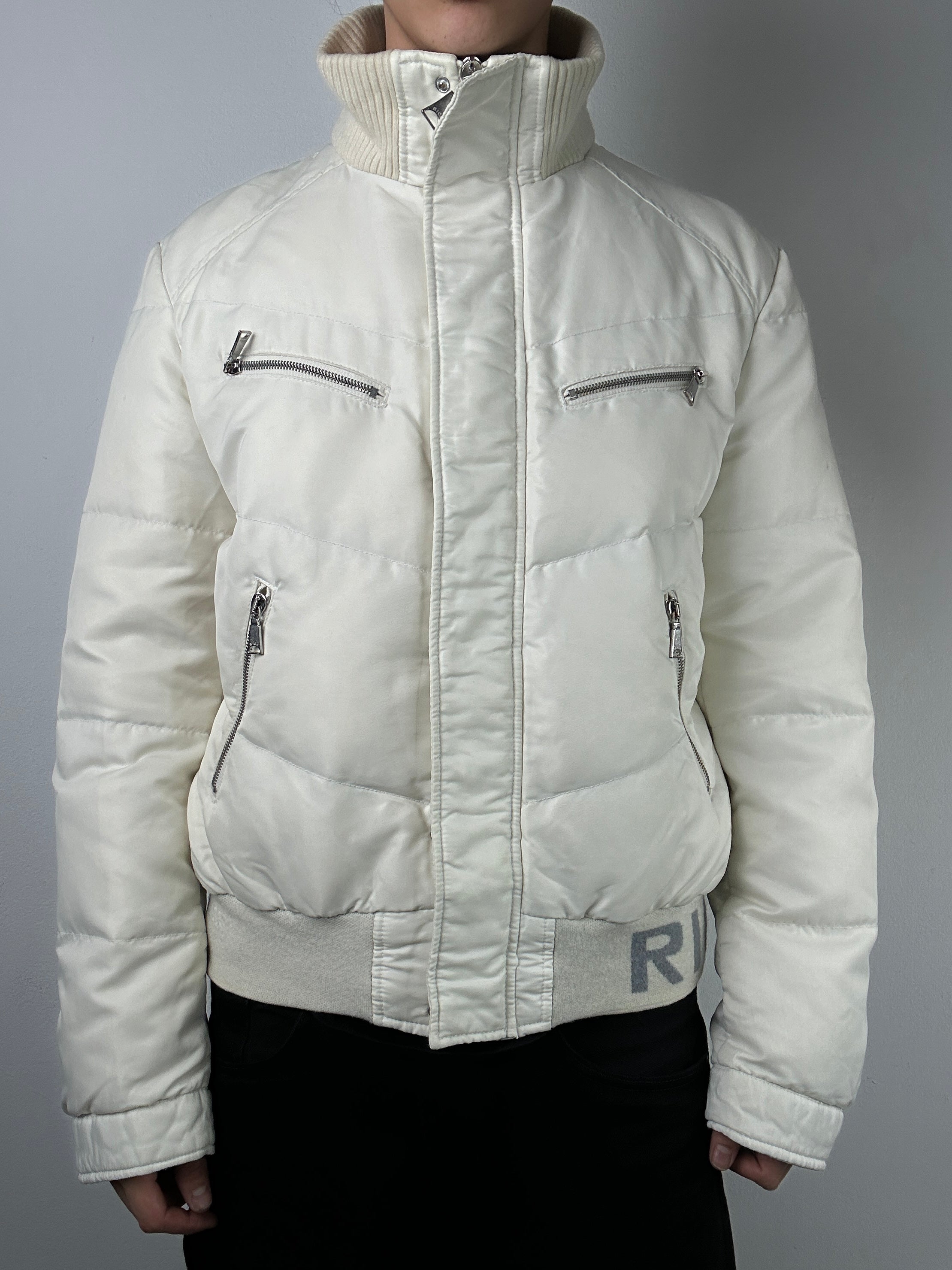 Vintage Richmond White Down Jacket für Männer. Y2K Secondhand 2000s Fashion 