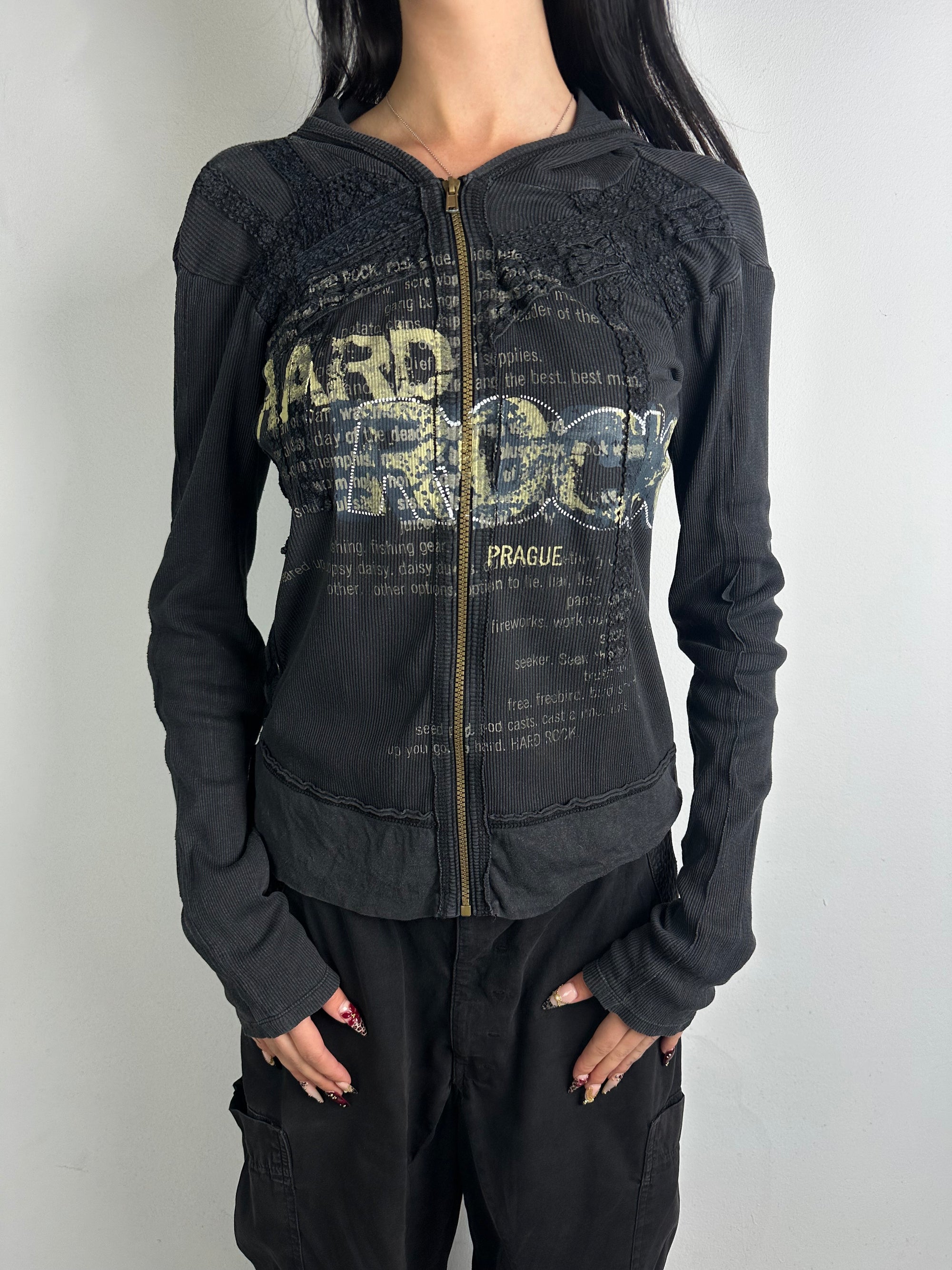 Vintage Hard Rock Café Prague Goth Zipper M/L