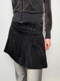 Ein schwarzer Mini Rock mit Nieten vintage Y2K 