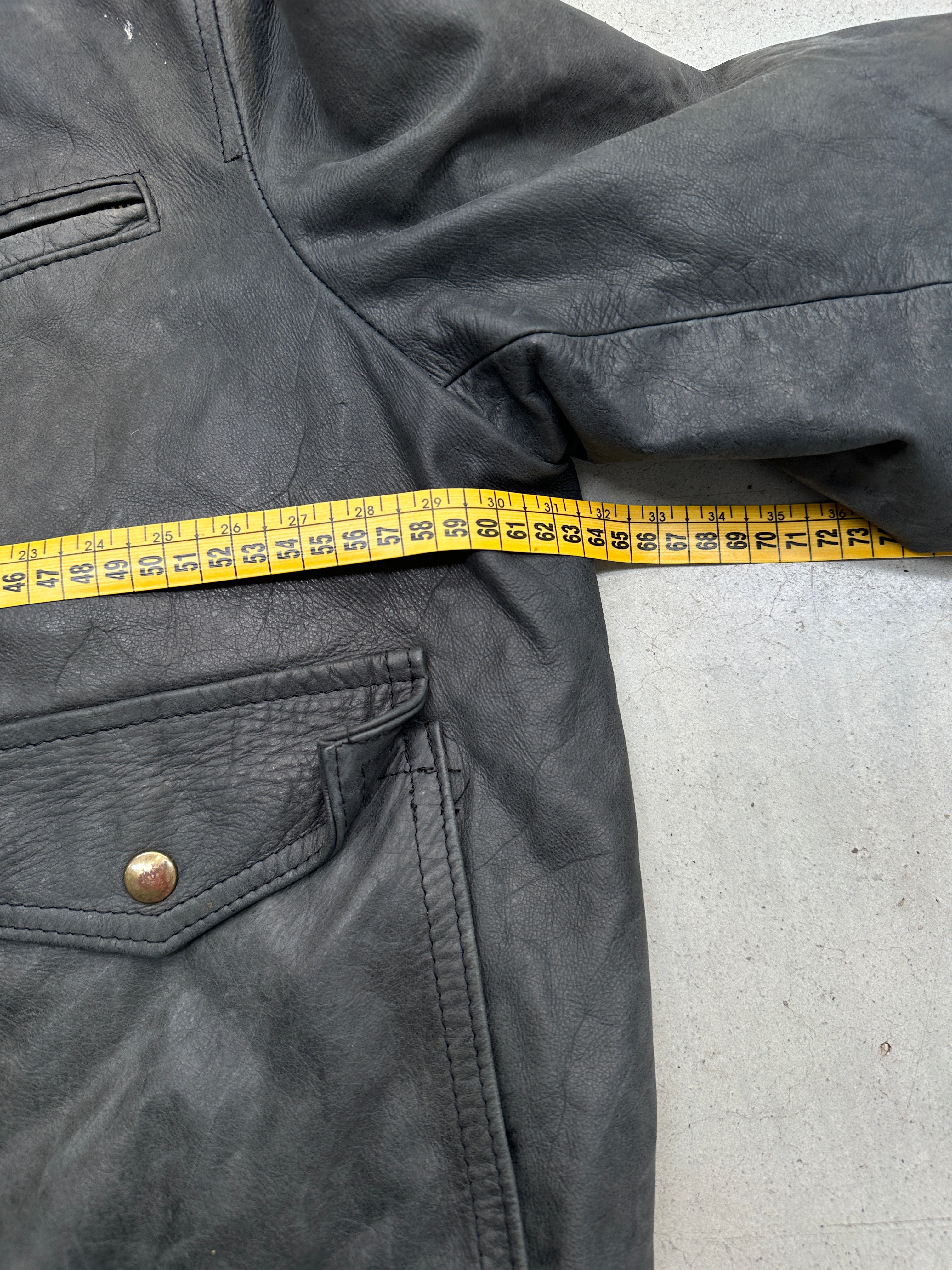 Vintage Grey Italian Leather Jacket Für Männer. Y2K Second Hand 2000s Fashion 