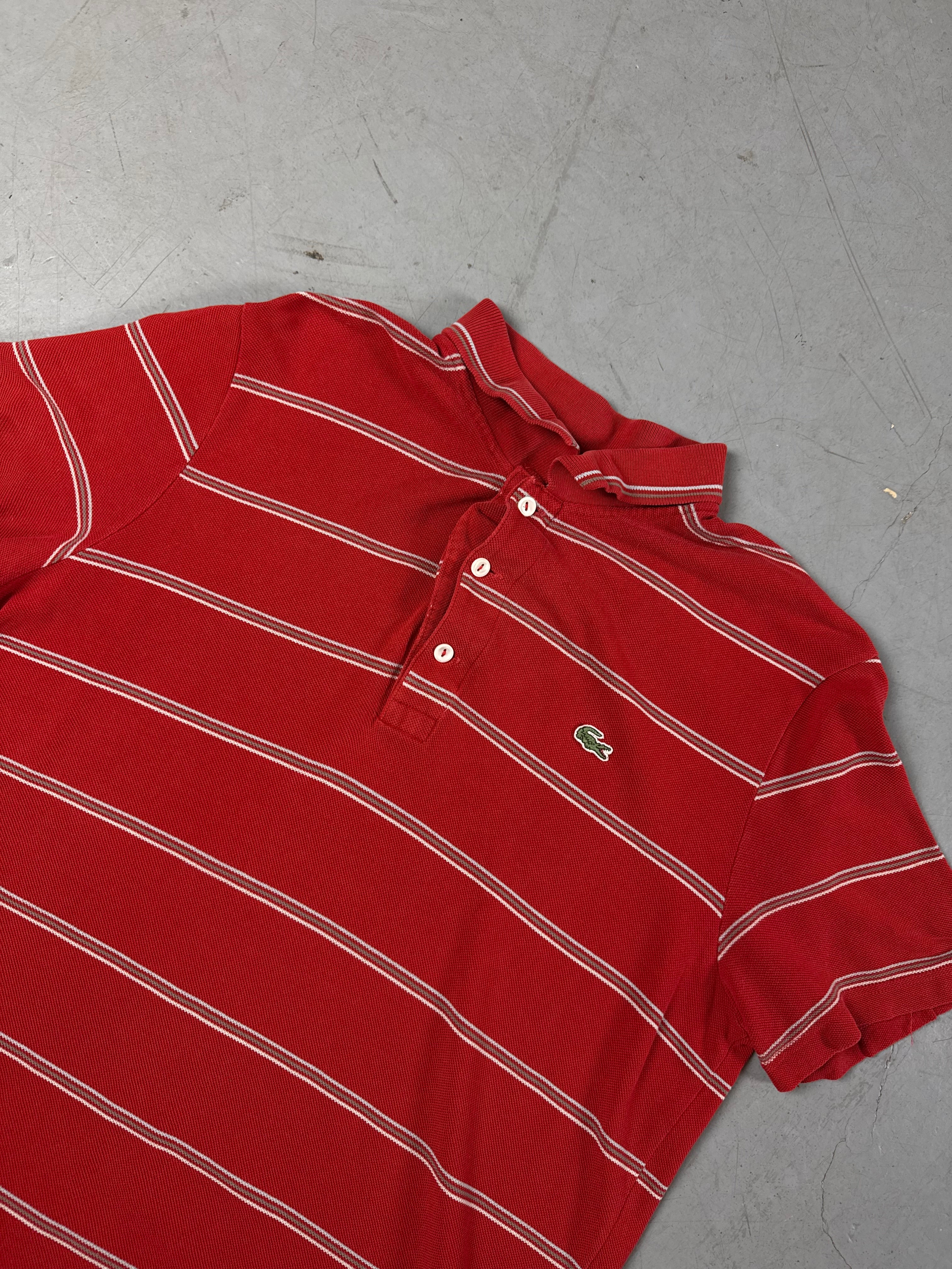 Detailliertes Produktbild von Vintage Lacoste Red Striped Polo M von vorne 