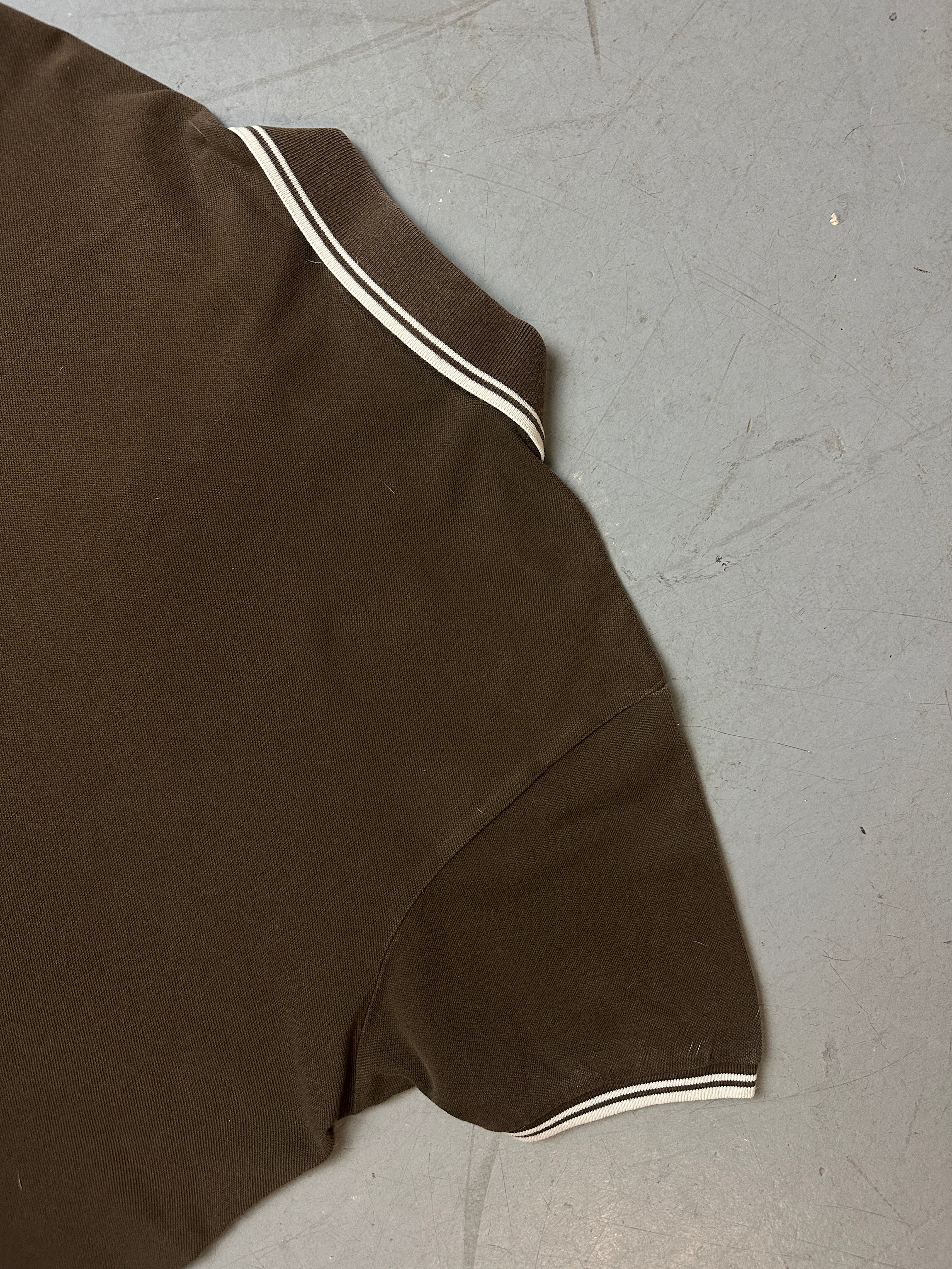 Detailbild von Vintage Brown Moncler Polo von hinten