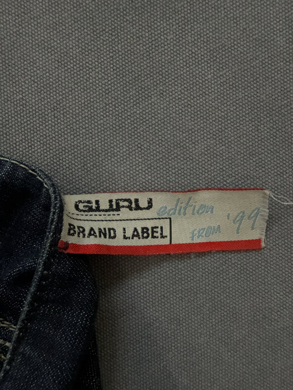 Vintage Guru Jeans Skirt für Damen. Y2K Second Hand 2000s Fashion 