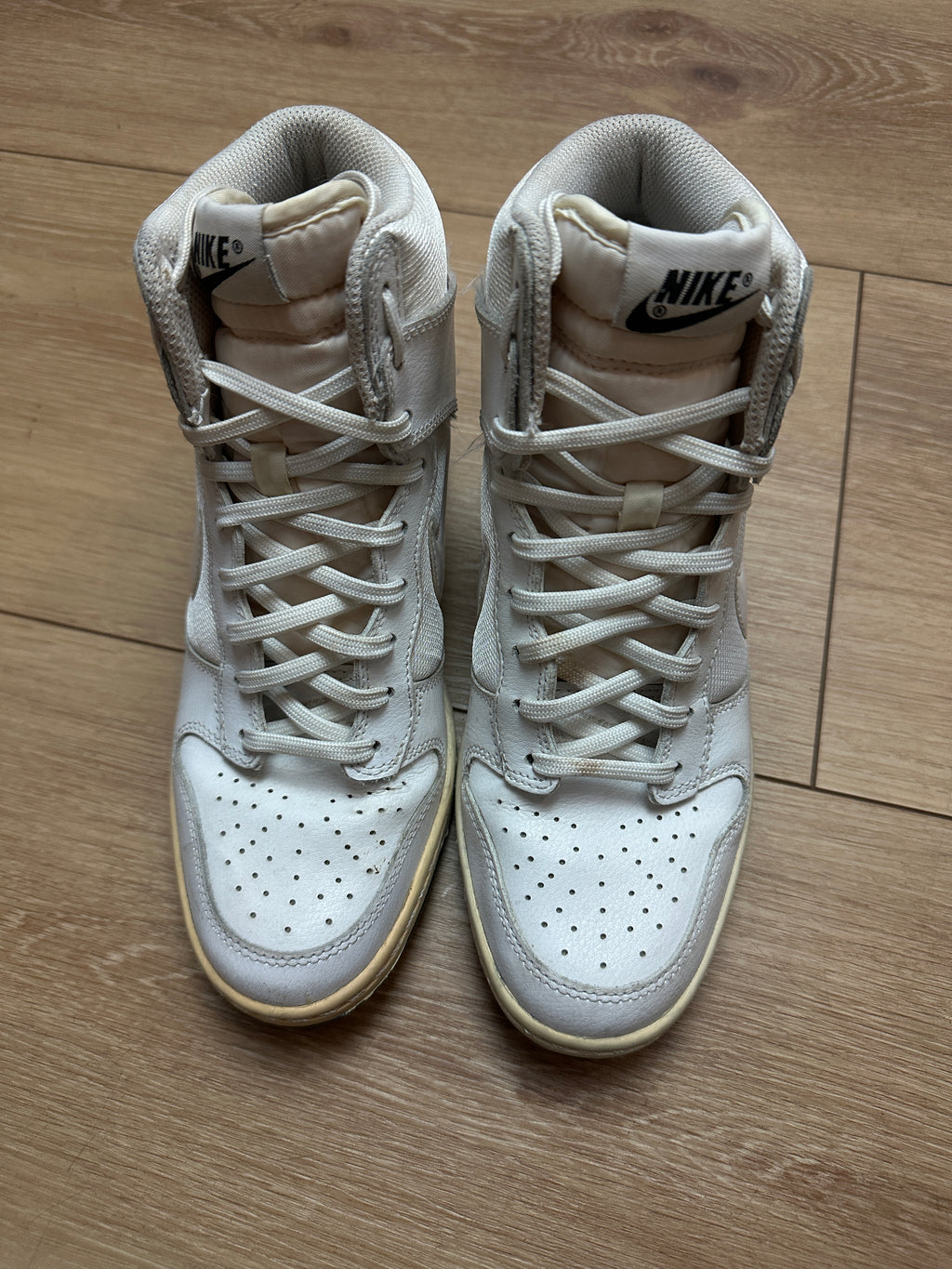 Produktbild von Vintage Nike Sky High Dunks von oben