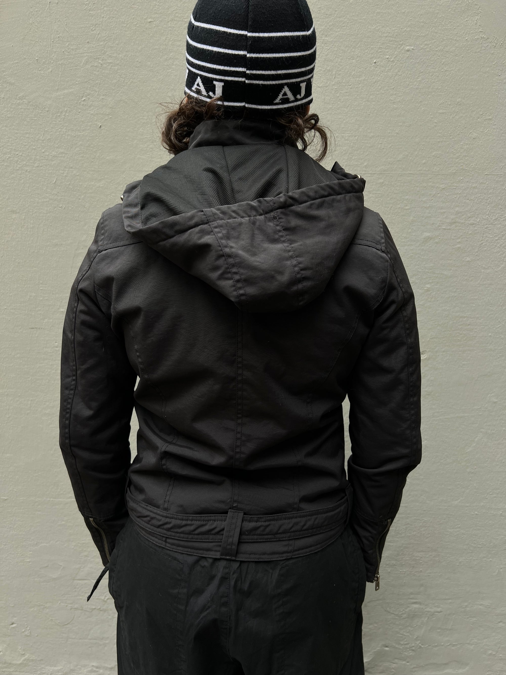 Schwarze Jacke von Nike in Größe S/M im Gorpcore Style, leichte Übergangsjacke