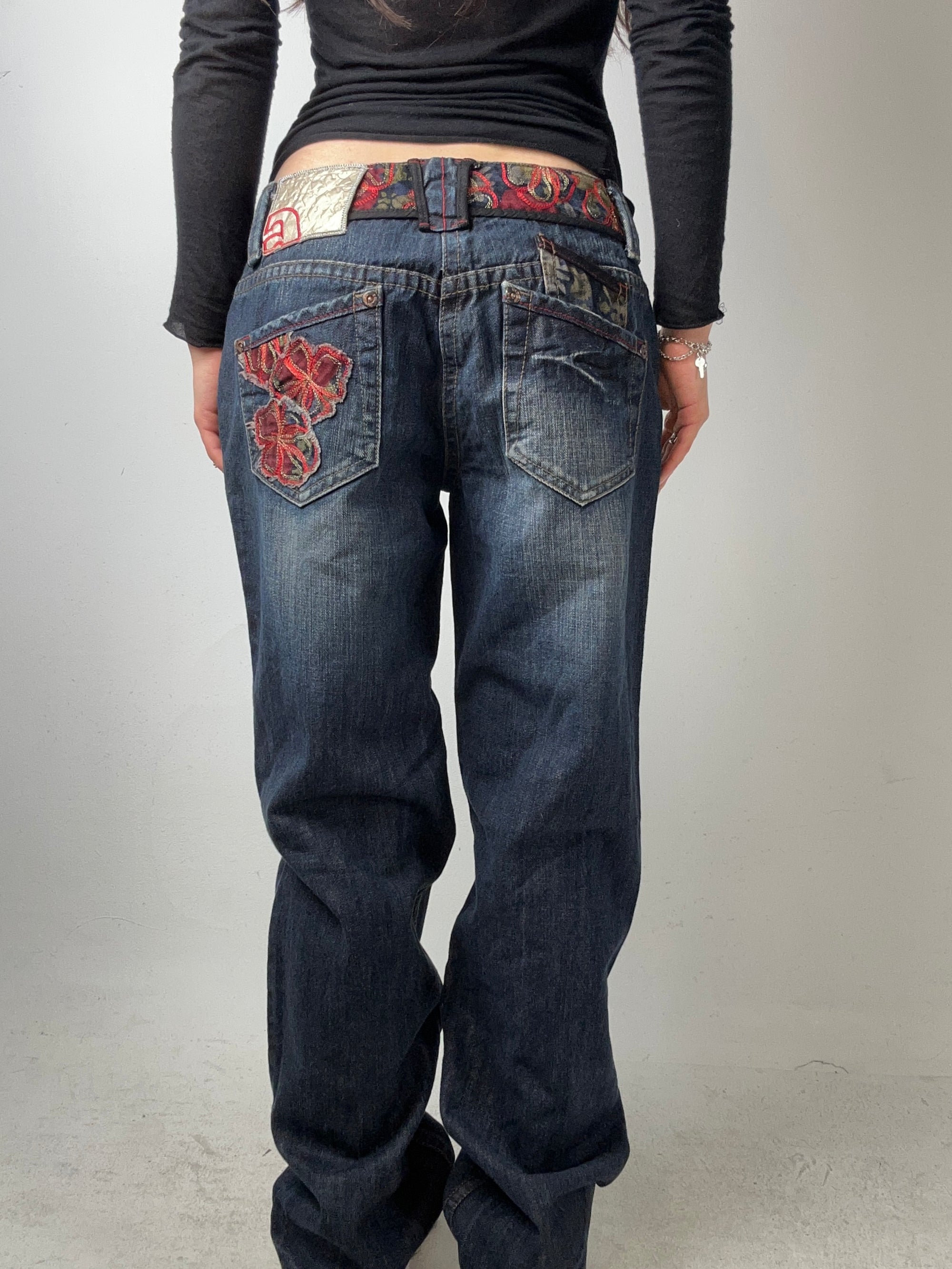 Vintage A6 Stright Leg Jeans with Flower Stitching S