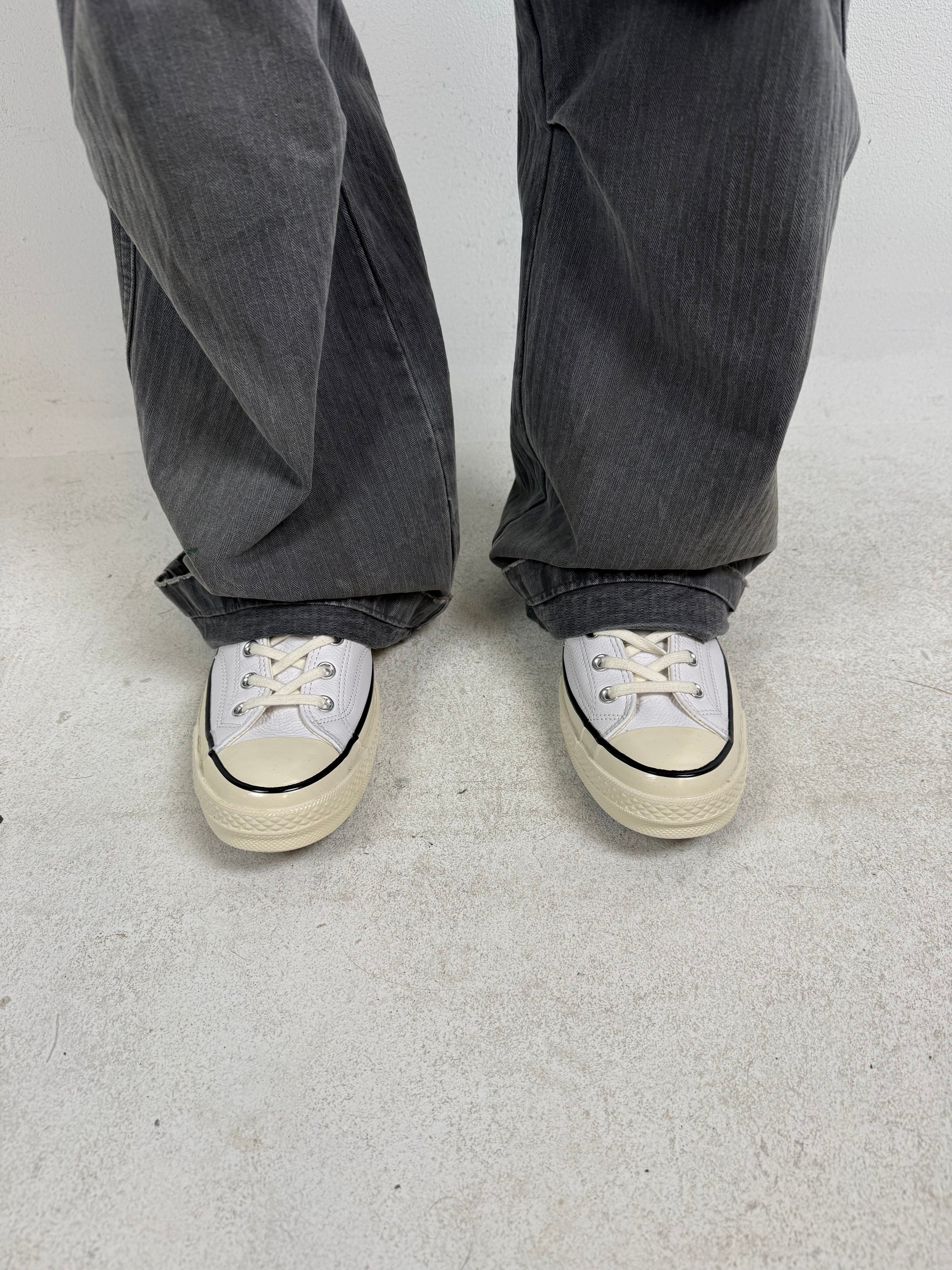 Tragebild von Vintage Converse Chucks White 43 von vorne