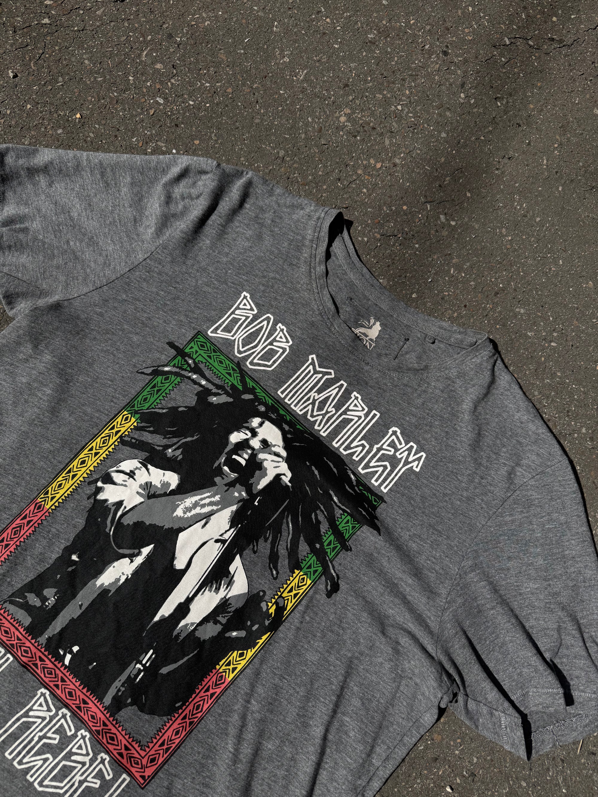 Graues Bob Marley tshirt mit Print auf der Vorderseite