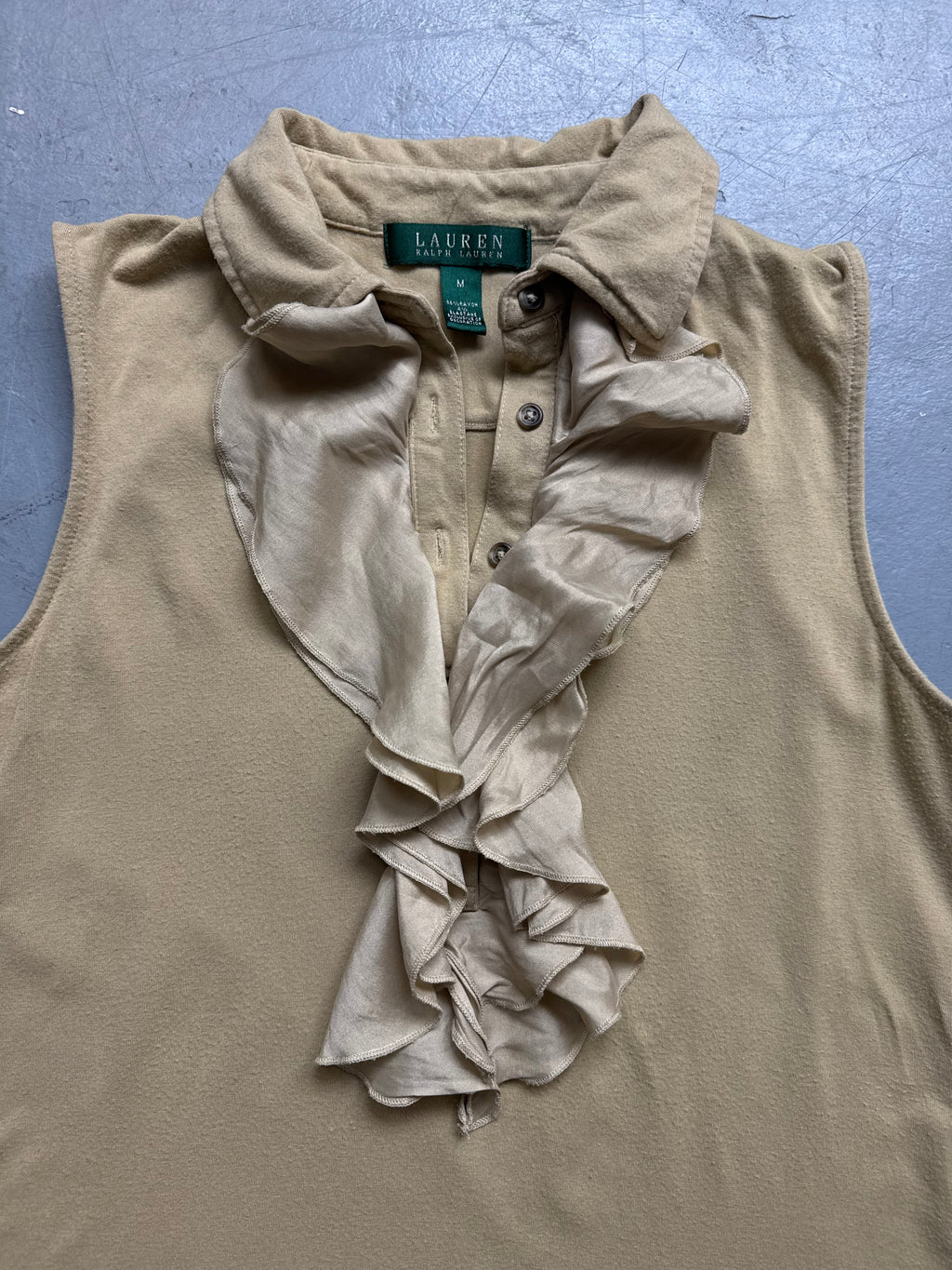 Vintage Ralph Lauren Ruffled Sleevless Blouse für Damen. Y2K Second Hand 2000s Fashion 