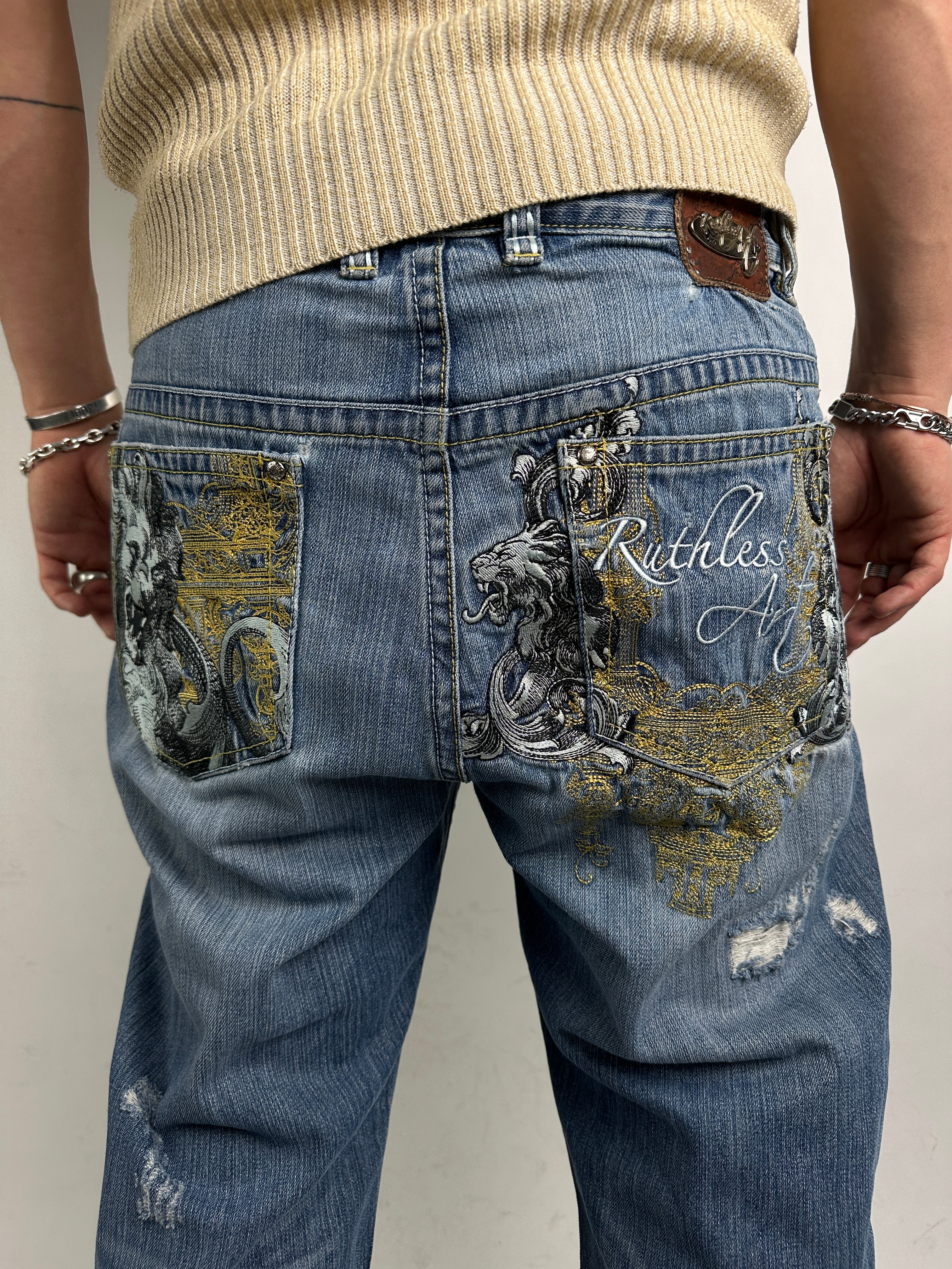Detailbild von Vintage Ruthless Art Baggy Denim with Backprint von hinten