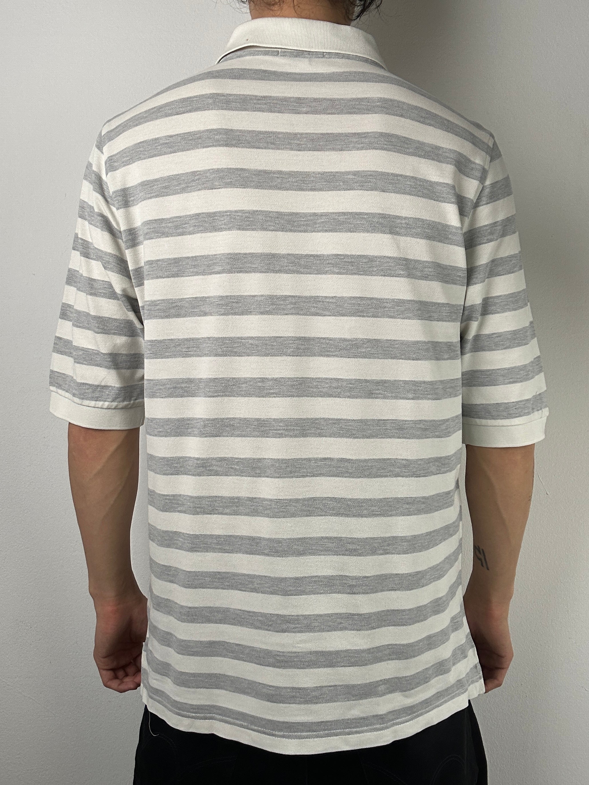 Vintage Burberry Grey/White Striped Polo Shirt für Herren. Y2K Second Hand 2000s Fashion