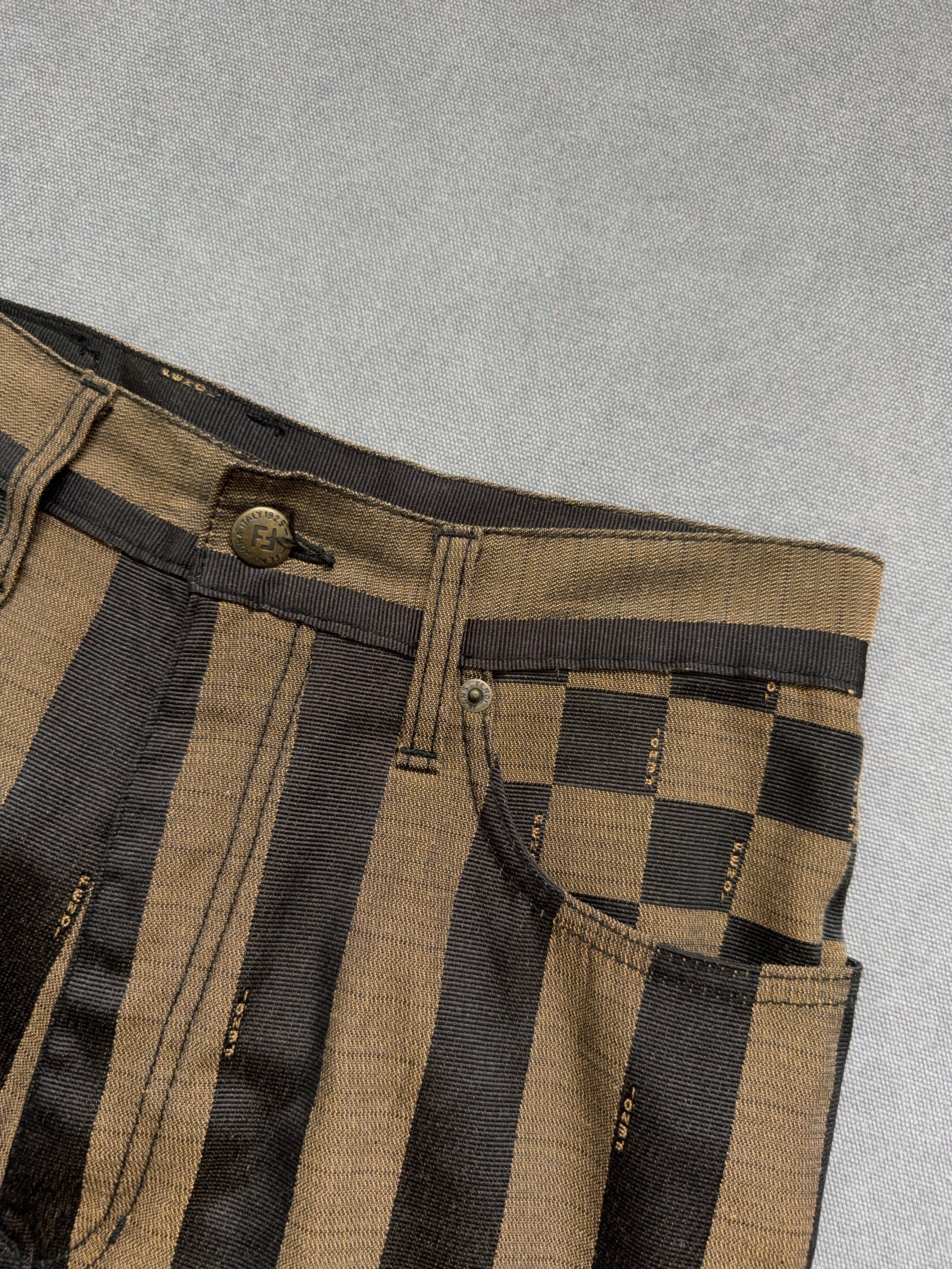 Vintage Fendi Skirt für Damen. Y2K Second Hand 2000s Fashion 