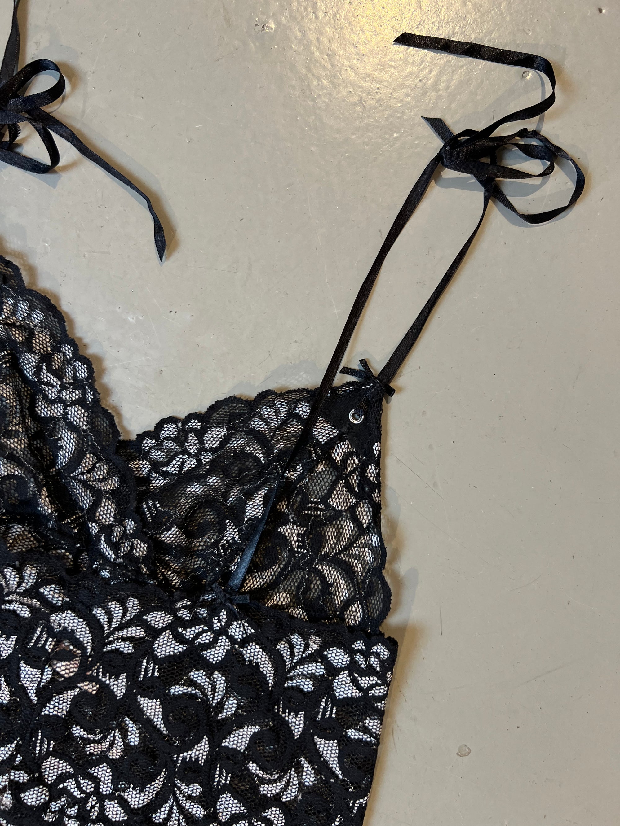 Vintage Black Mesh Flower Top XS/S