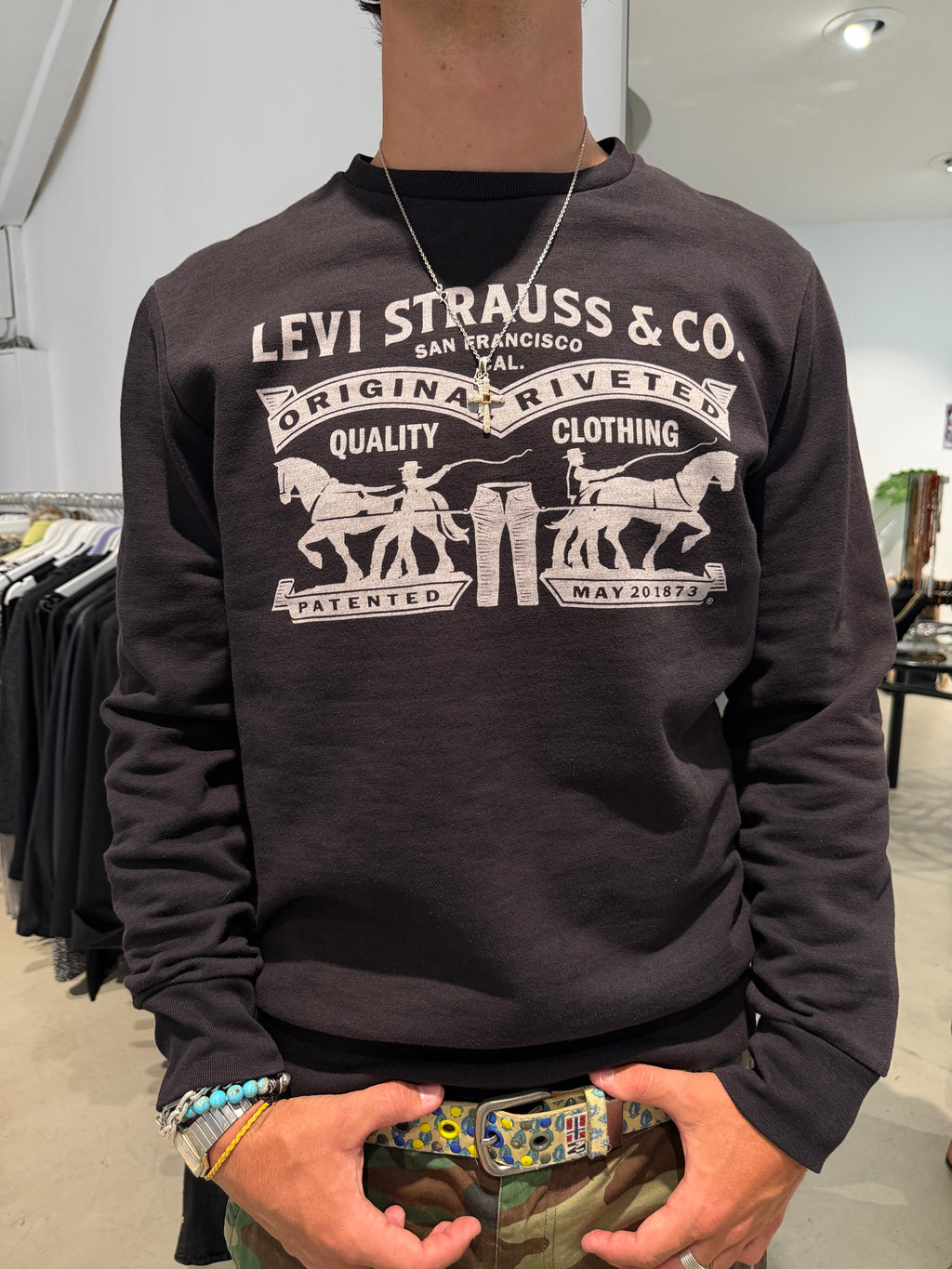 Vintage Levi's Sweatshirt (L)