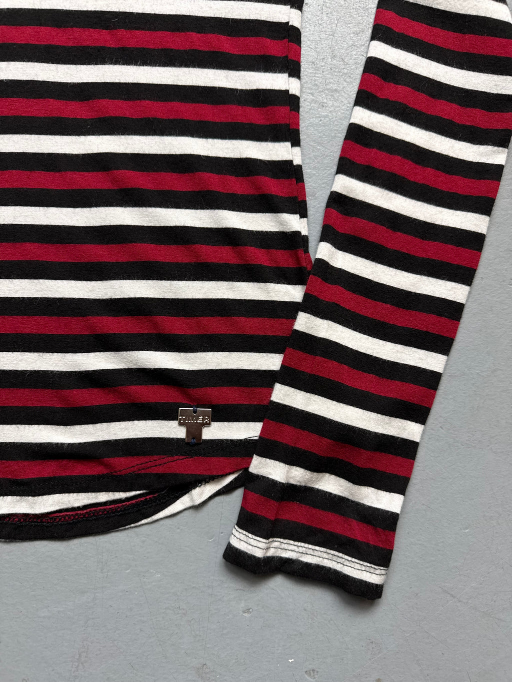 Vintage Timer Red Striped Longsleeve für Damen. Y2K Second Hand 2000s Fashion