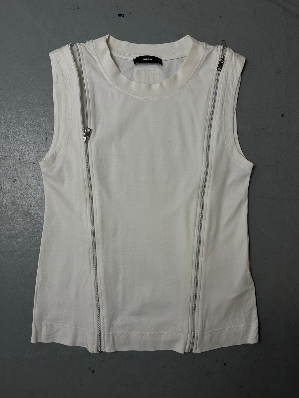 Produktbild von Vintage White Multizip Diesel Tank XS/S von vorne