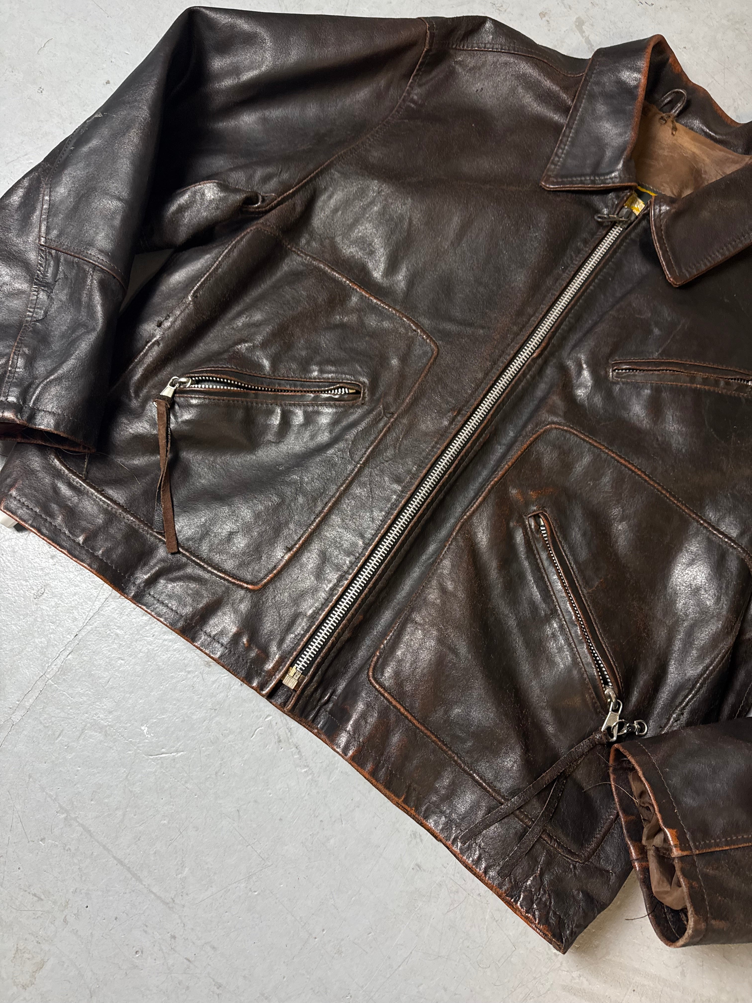 Detailbild von einer Vintage Tuareg Company Brown Leather Jacket von vorne