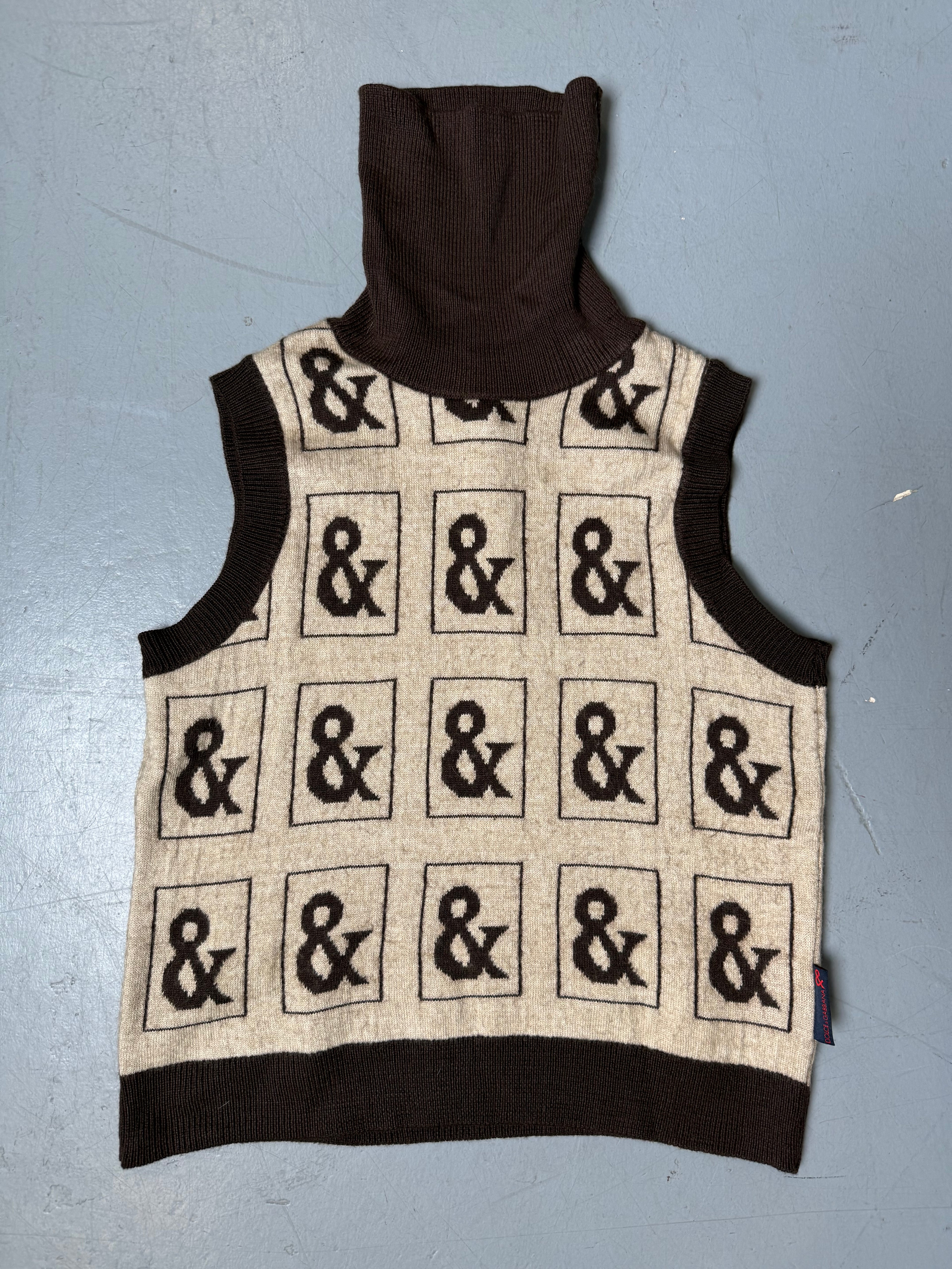 Vintage Dolce&Gabbana Brown Turtleneck Top für Damen. Y2K Secondhand 2000s Fashion.