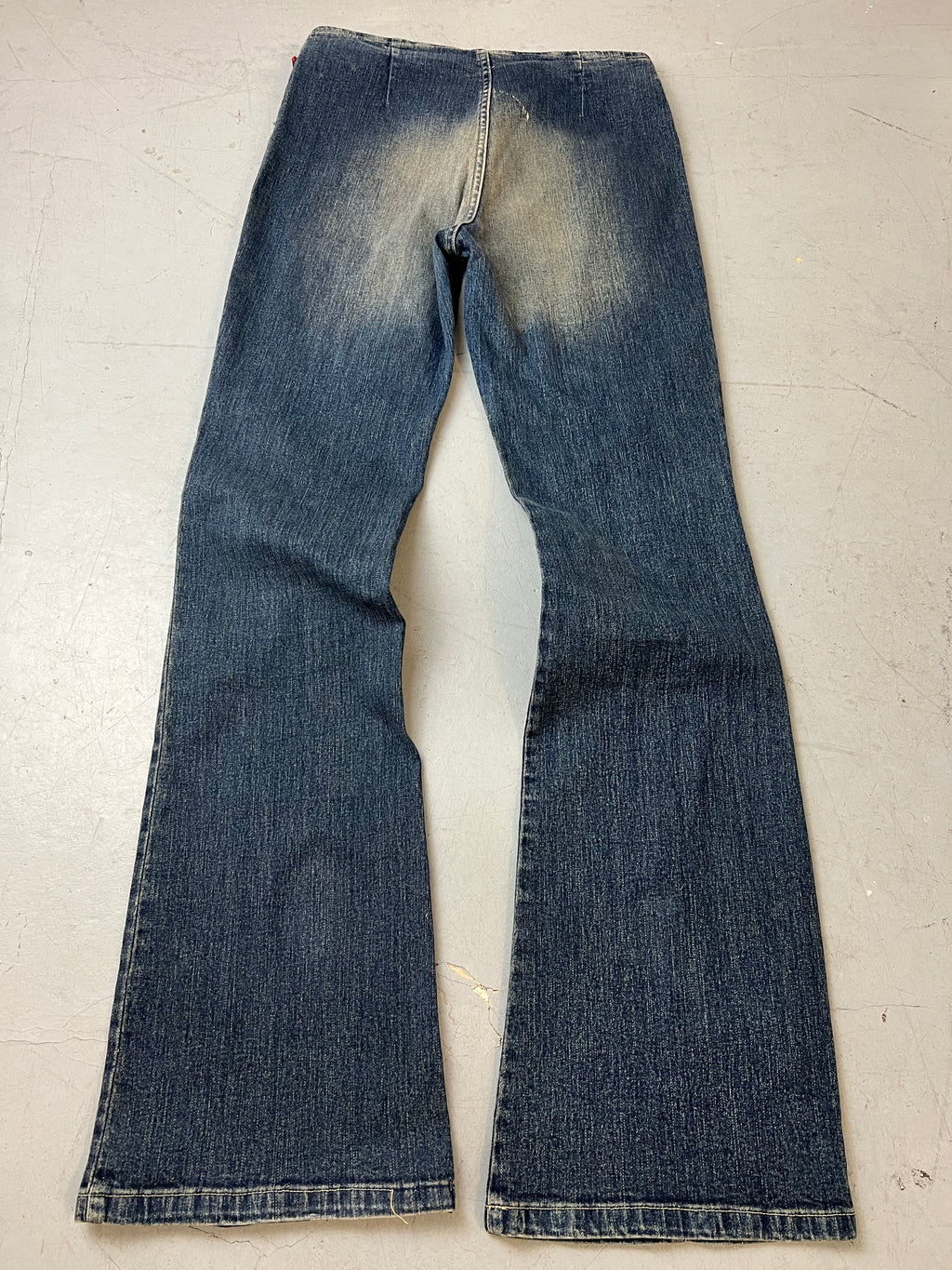 Vintage Mid Waist Bootcut Jeans mit Waschung für Damen. Y2K Second Hand 2000s Fashion