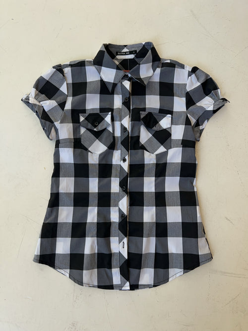 Vintage Extra Me Shirt für Damen. Y2k Second Hand 2000s Fashion.