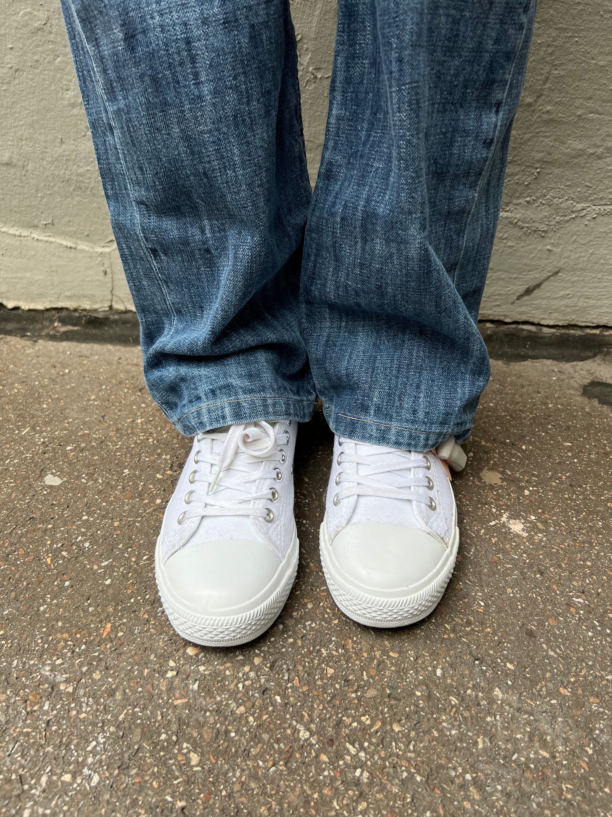 Vintage White Sport Sneaker 38