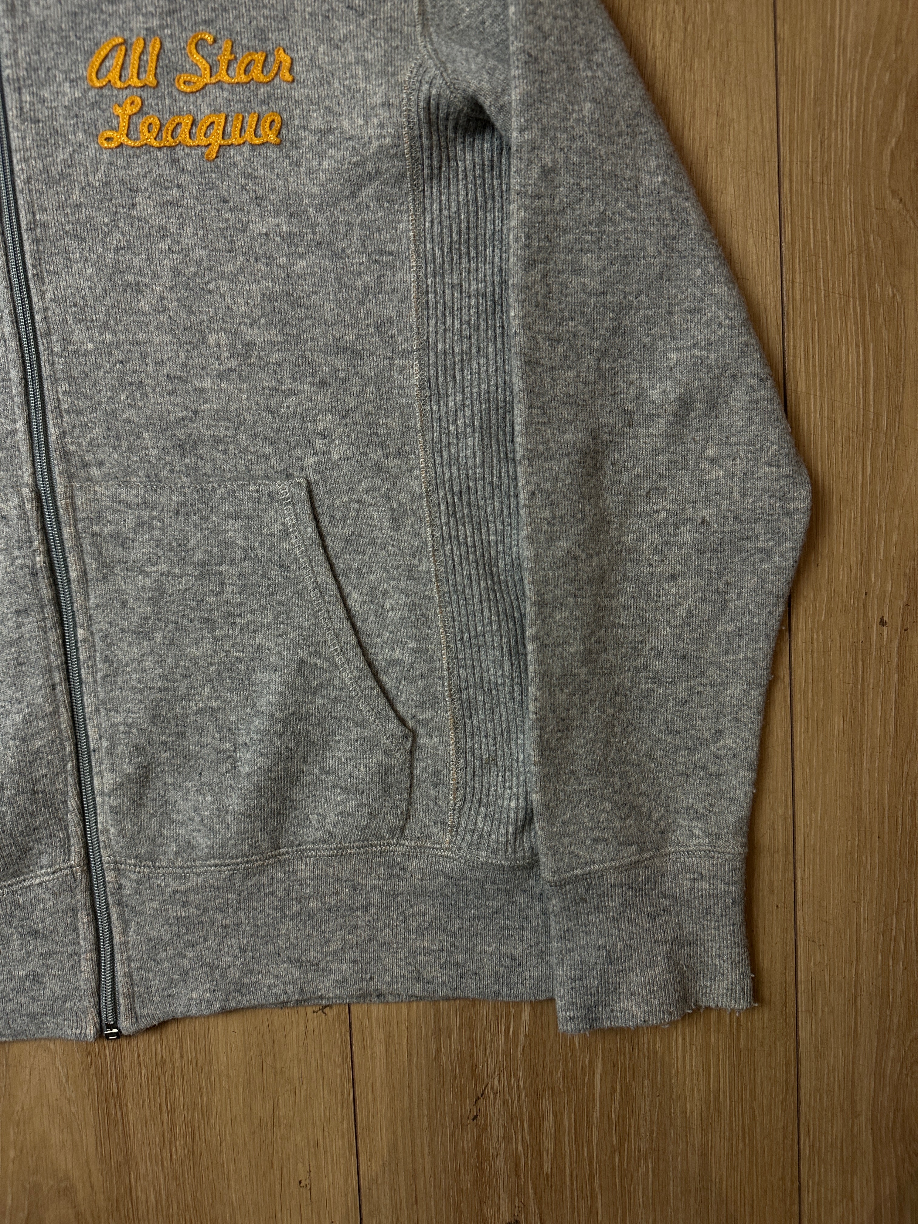 Detailbild von einem Vintage Converse Zip Up Sweater von Ärmel