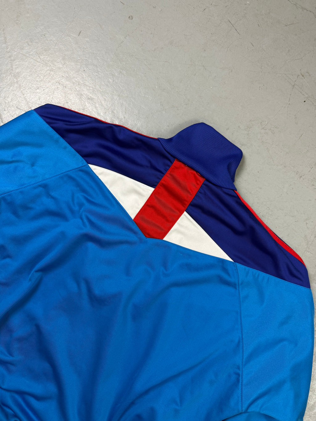 Detailbild von Vintage Adidas Multicolor 80s Style Track Jacket L von hinten