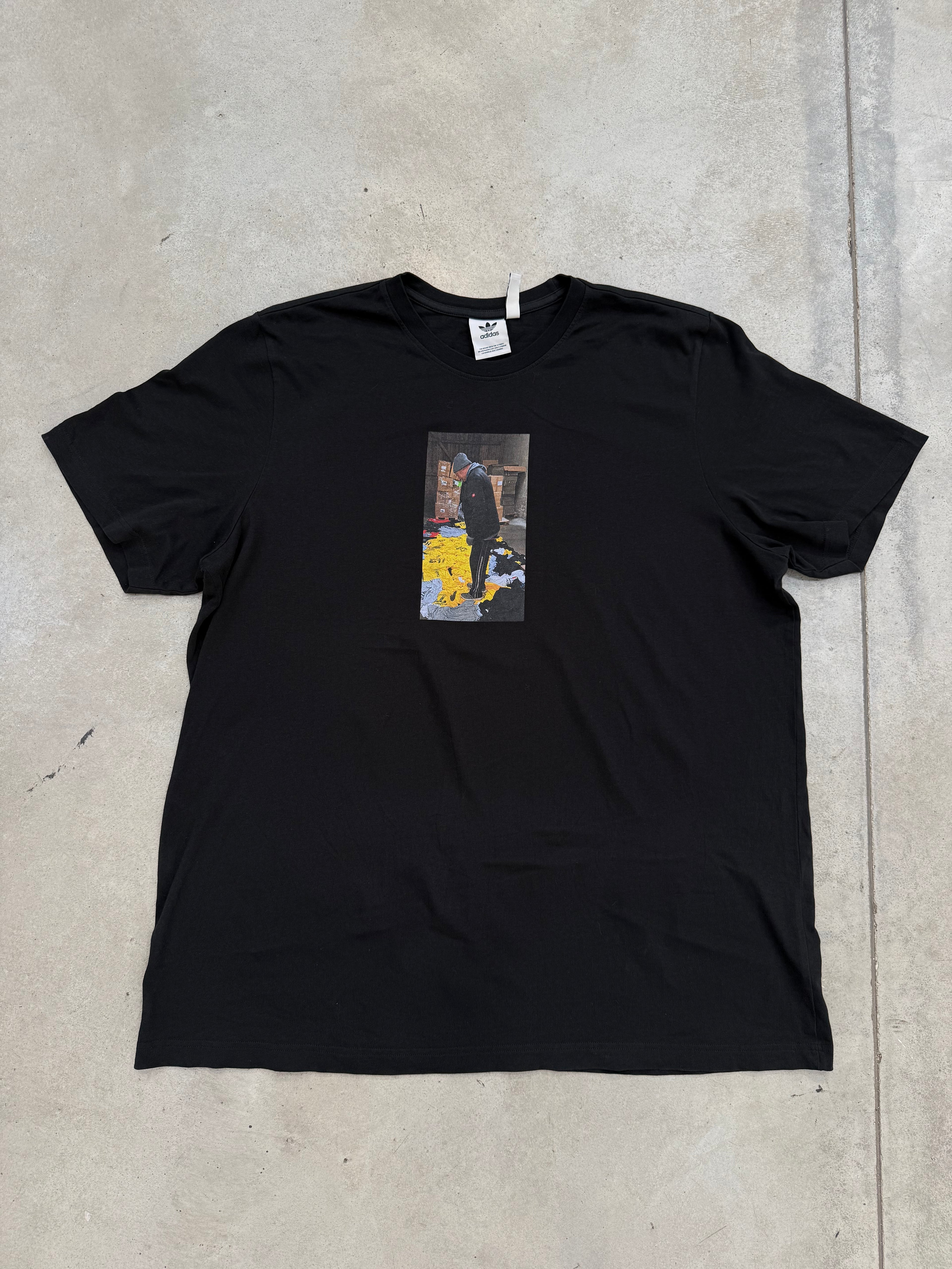 Vintage Adidas Black Printed T-Shirt XXL