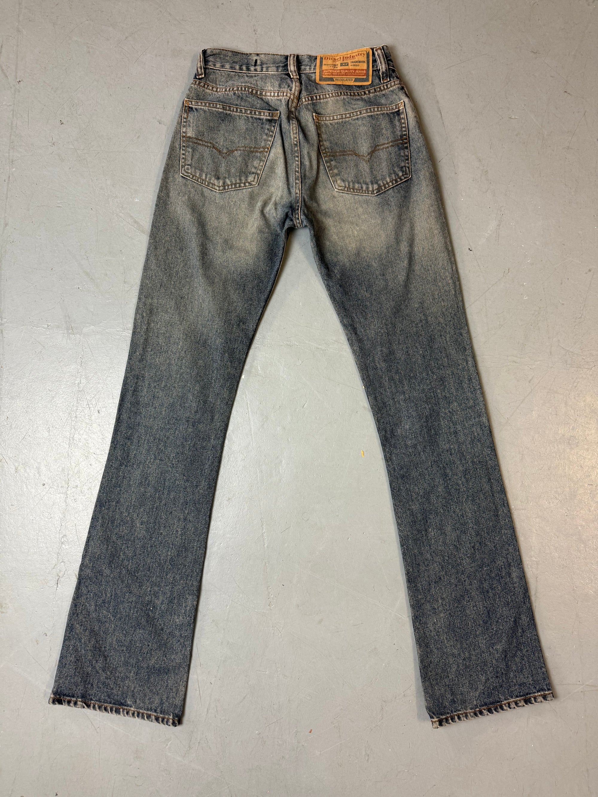 Produktbild von einer Vintage Diesel Mid Waisted Bootcut Jeans 