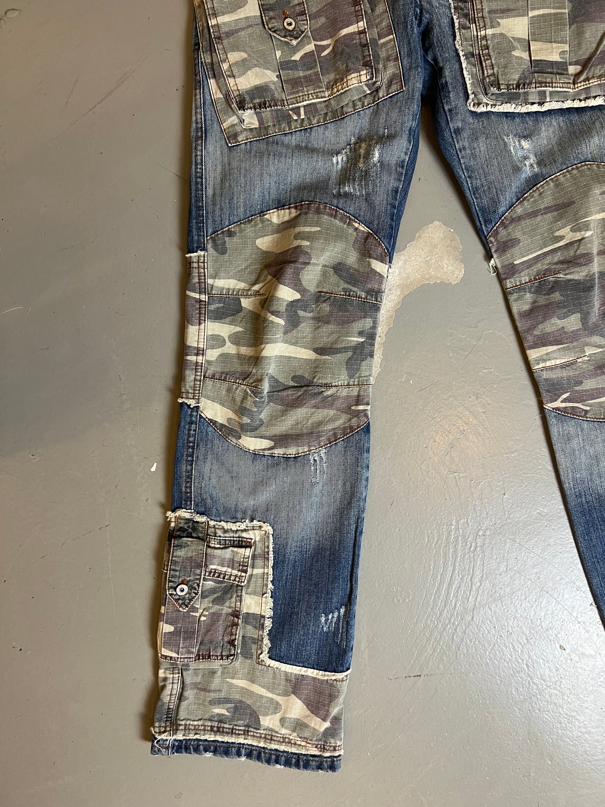 Vintage Camo Cargo Denim Pants L