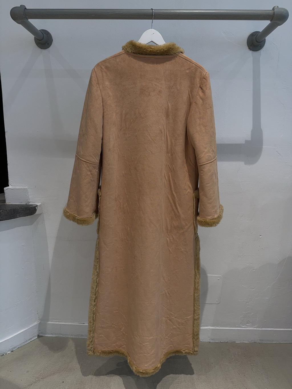 Lavare & Becco Beige Mantel (XL)