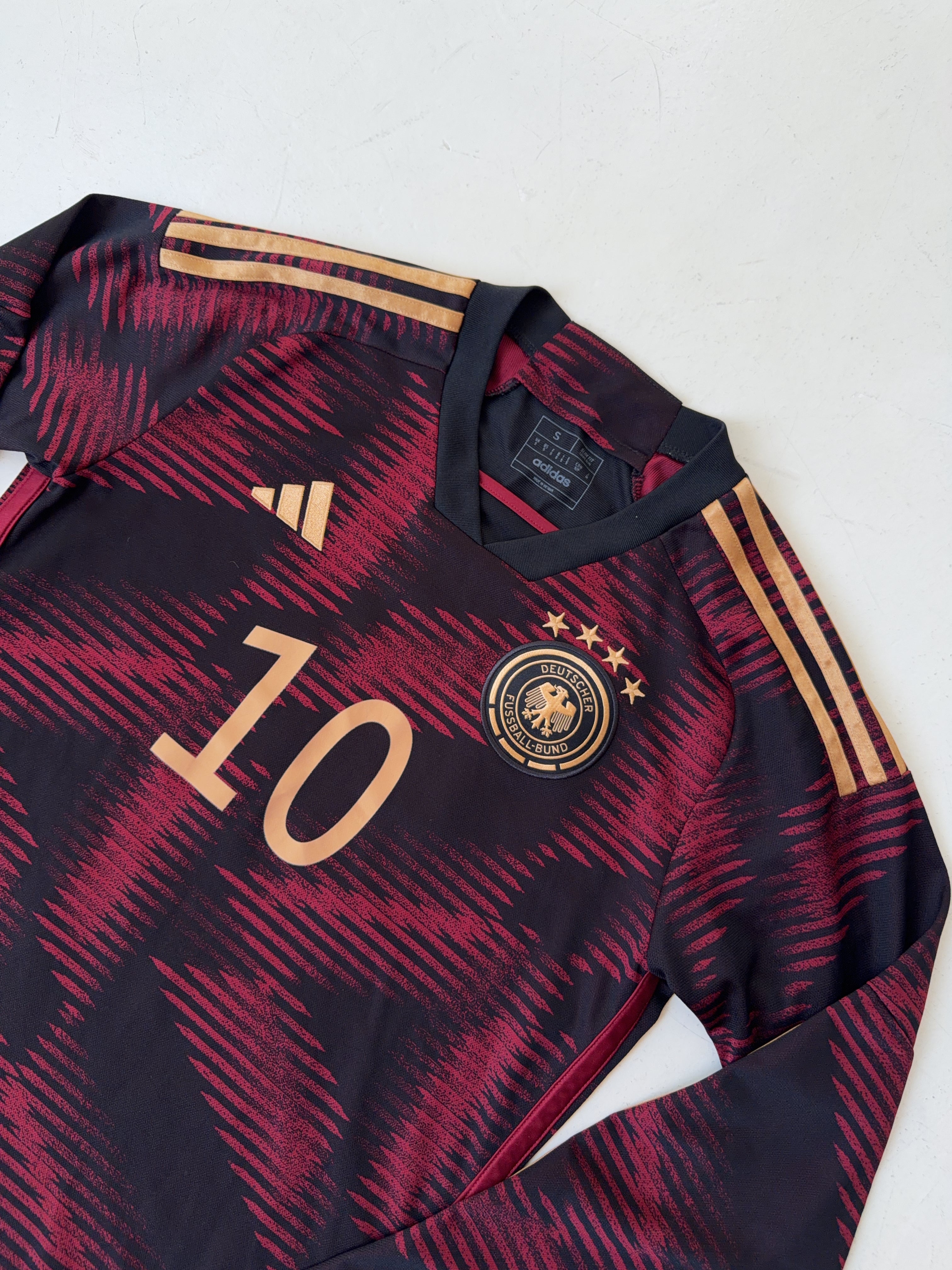 Vintage Adidas Germany 2022/23 Wirtz Away Longsleeve Jersey (S)
