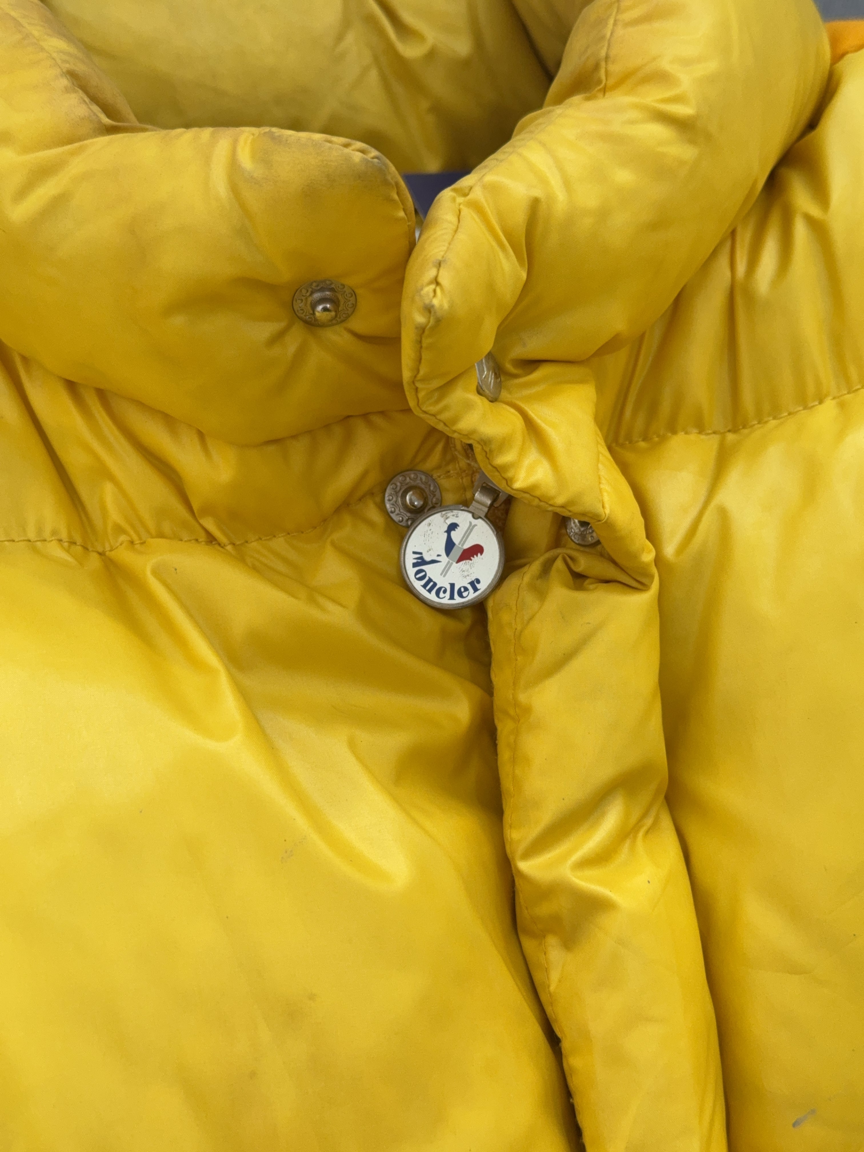 Vintage Moncler Puffer (XL)
