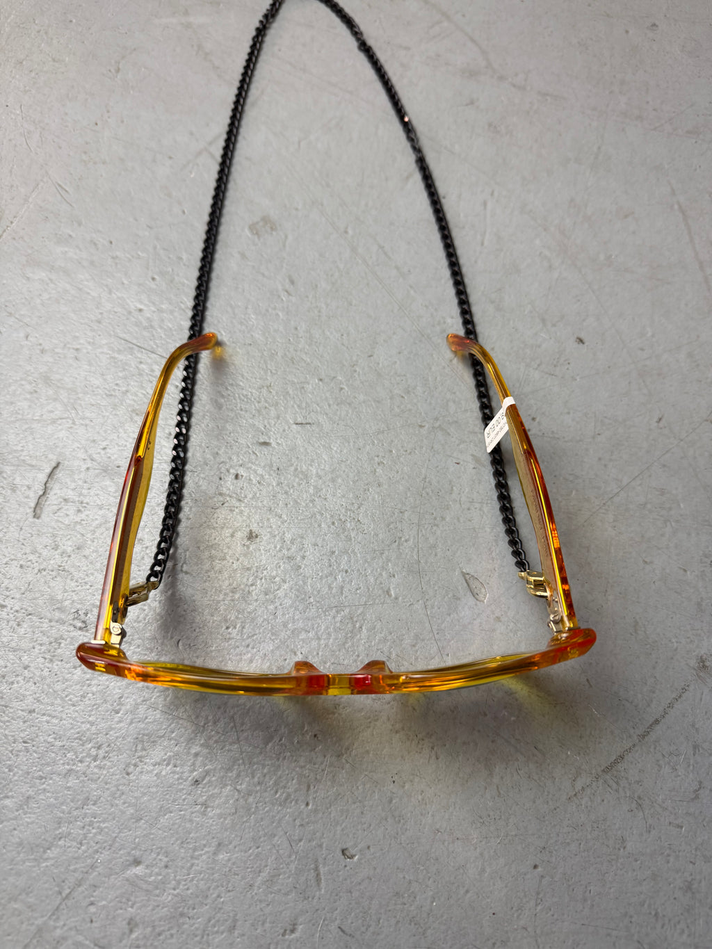 Laurence D‘Ari Yellow Sunglasses with Chain. Unisex. Y2K 2000s Fashion.