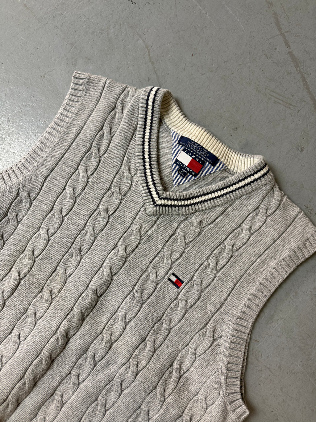 Vintage Tommy Hilfiger Grey Sweater Vest M