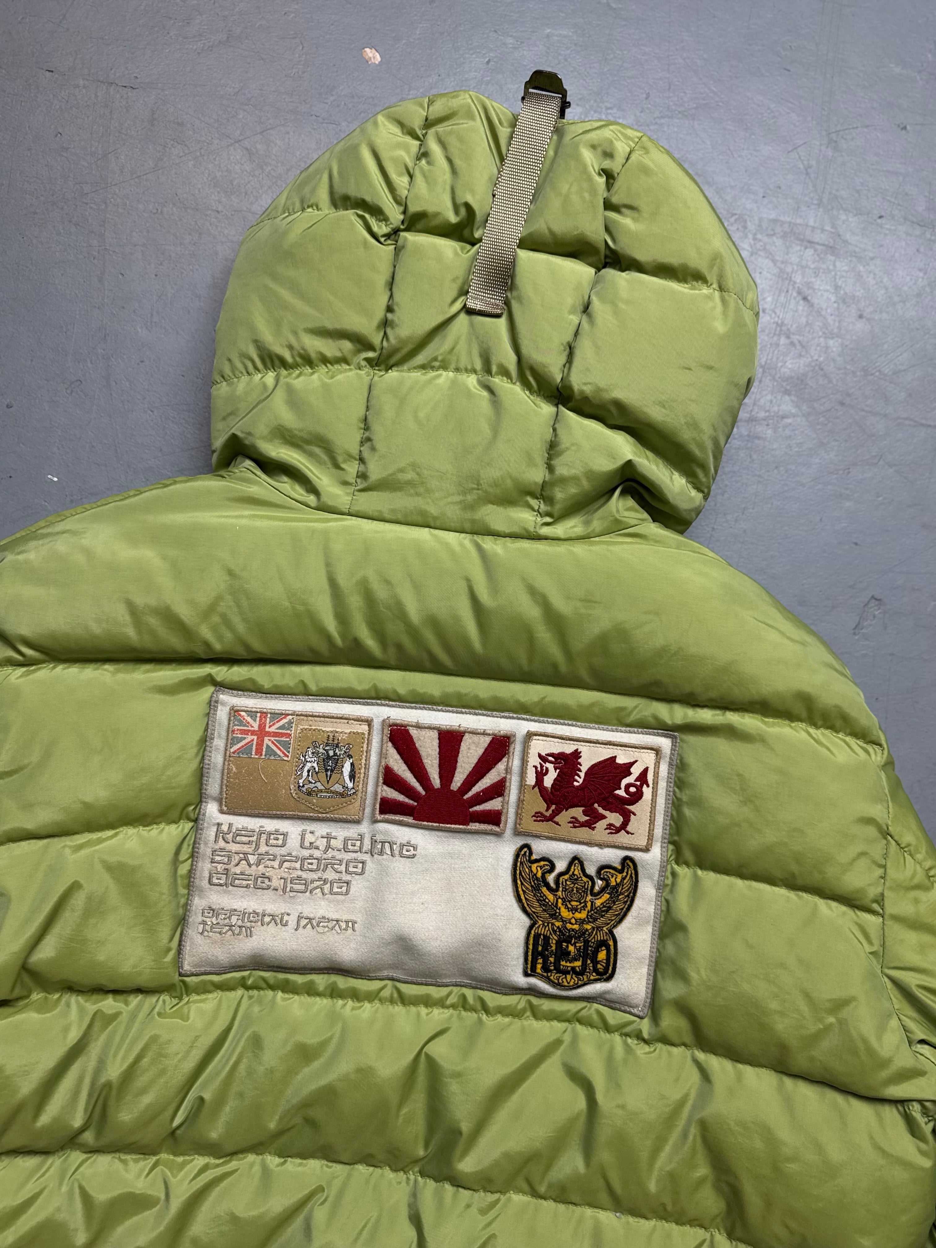 Vintage Kejo Green Patched Puffer Jacket with red details for men’s. Y2K Second Hand 2000s Fashion 