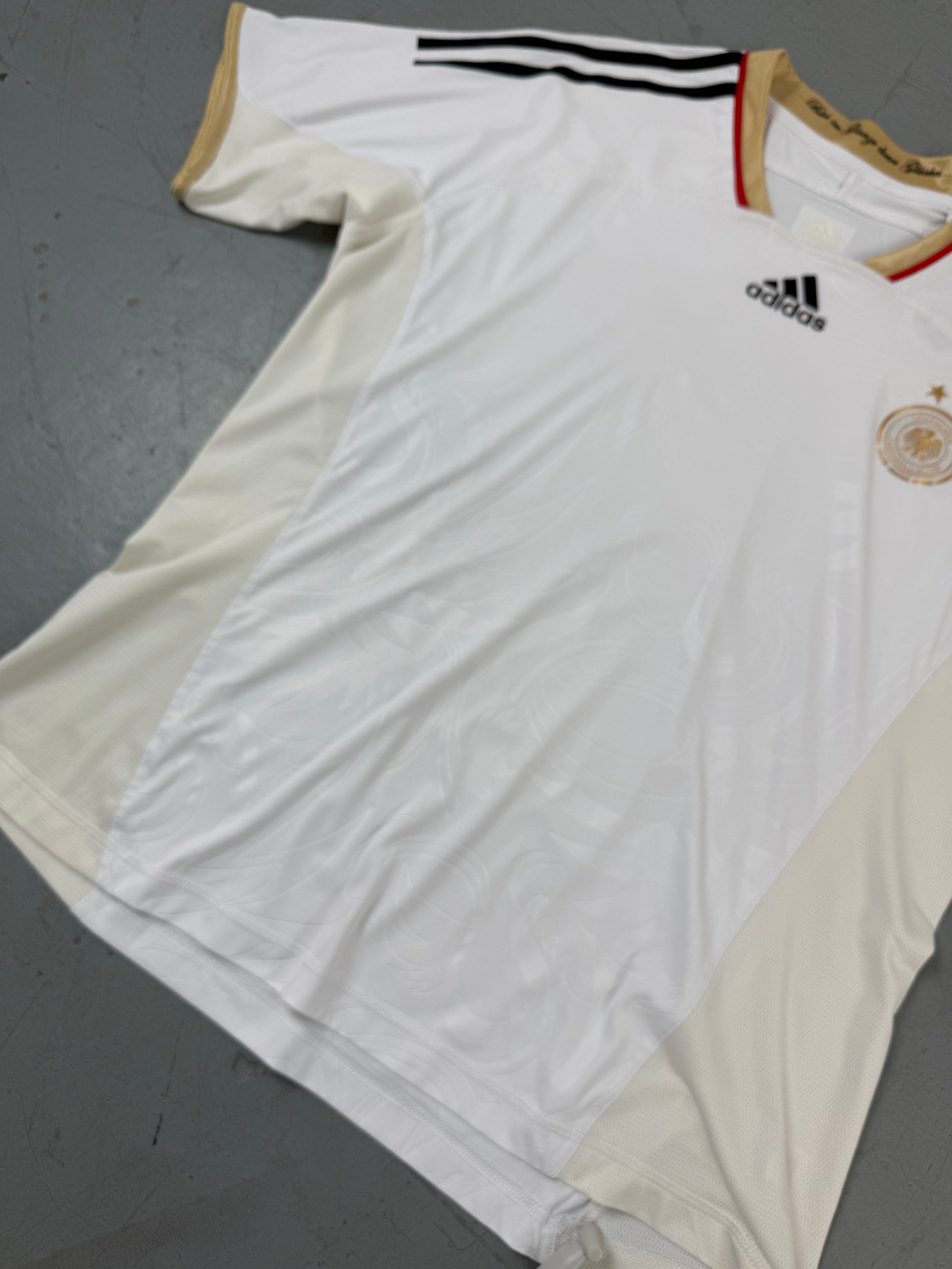 Vintage Adidas Germany 11/12 Women’s Home Jersey für Damen. Secondhand Y2K 2000s Fashion