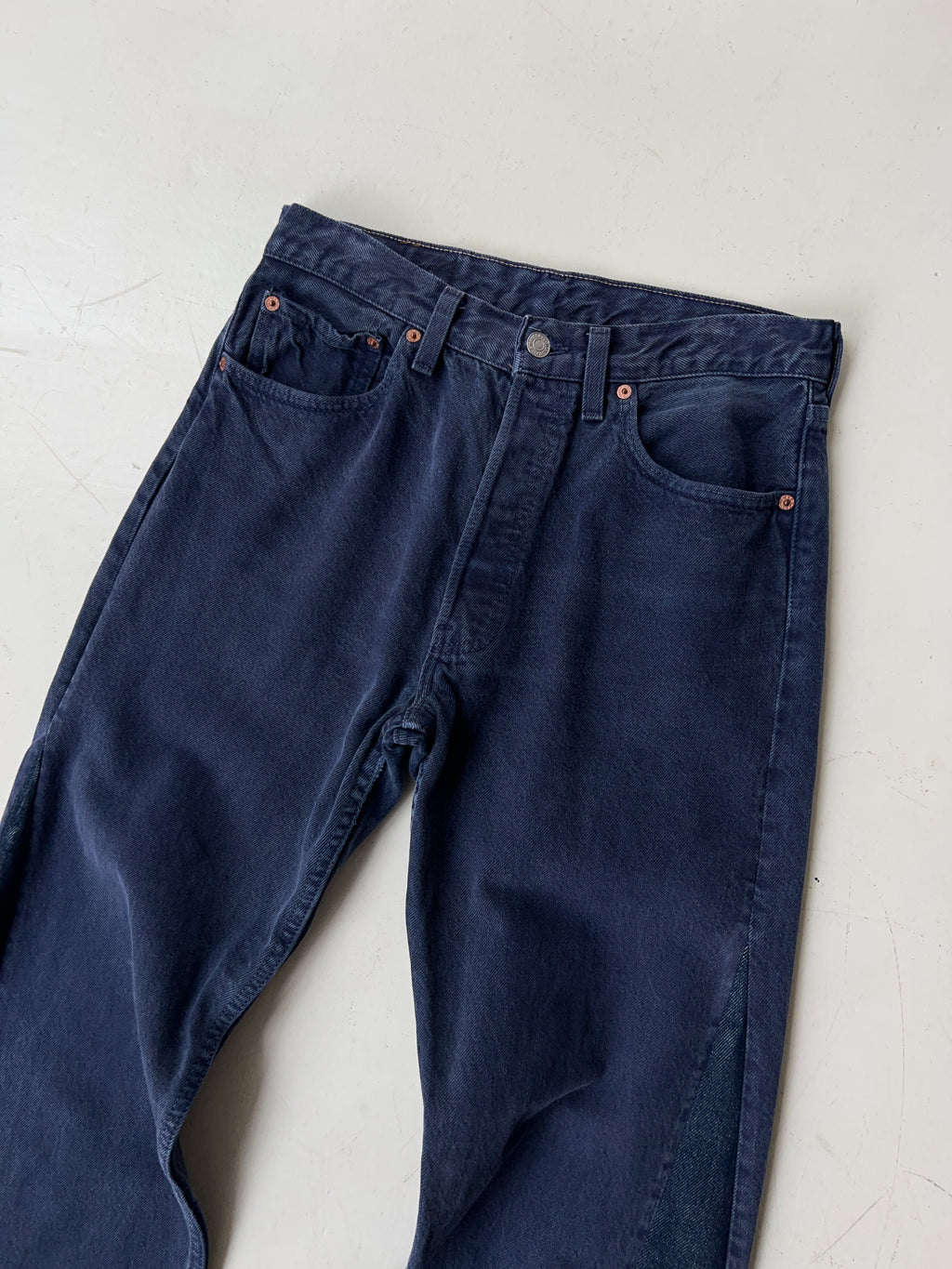 Vintage Levi's 501 Darkblue Reworked Bootcut Jeans (L)