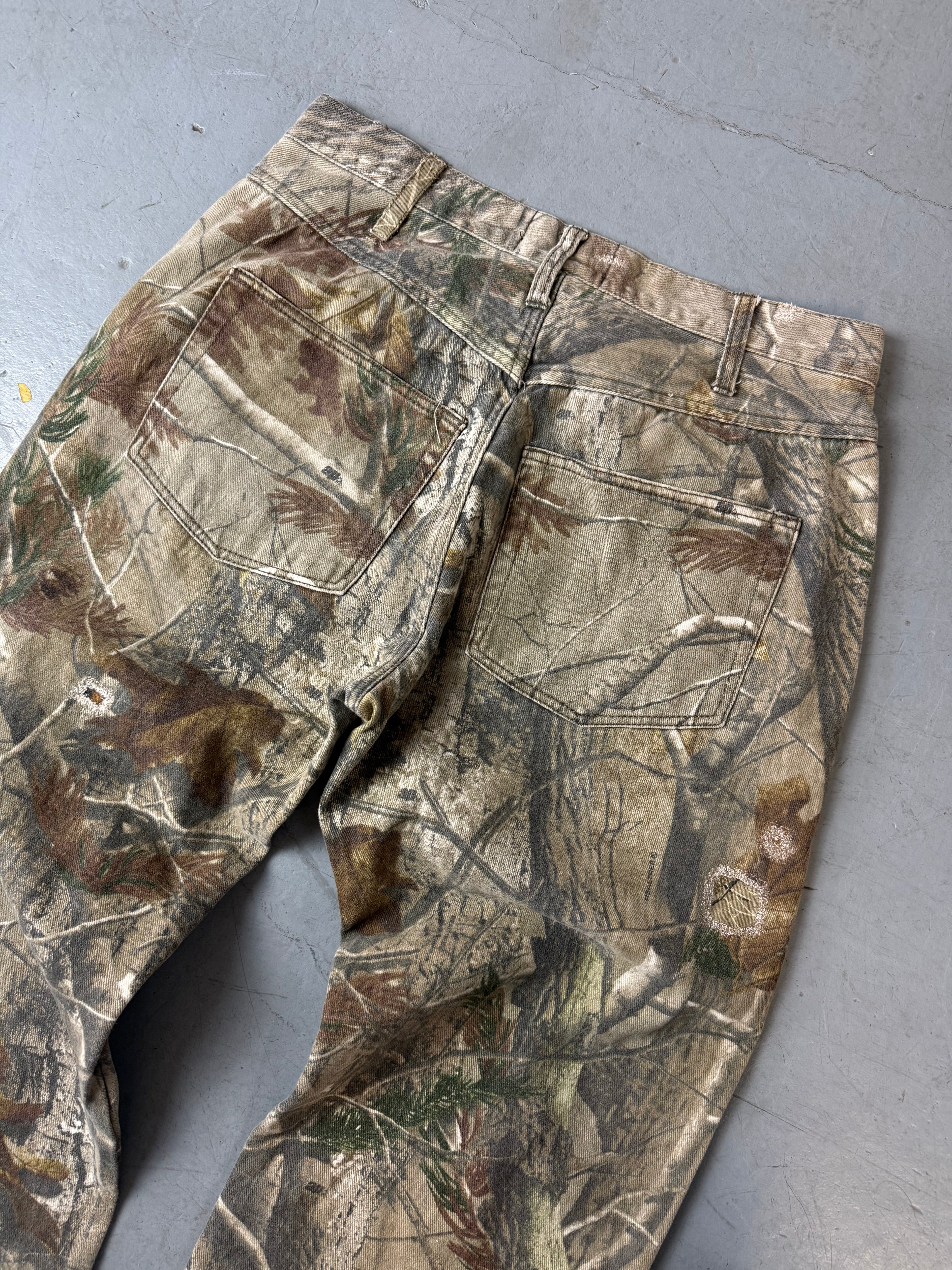 Vintage Realtree Camouflage Baggy Pants für Herren. Y2K Second Hand 2000s Fashion