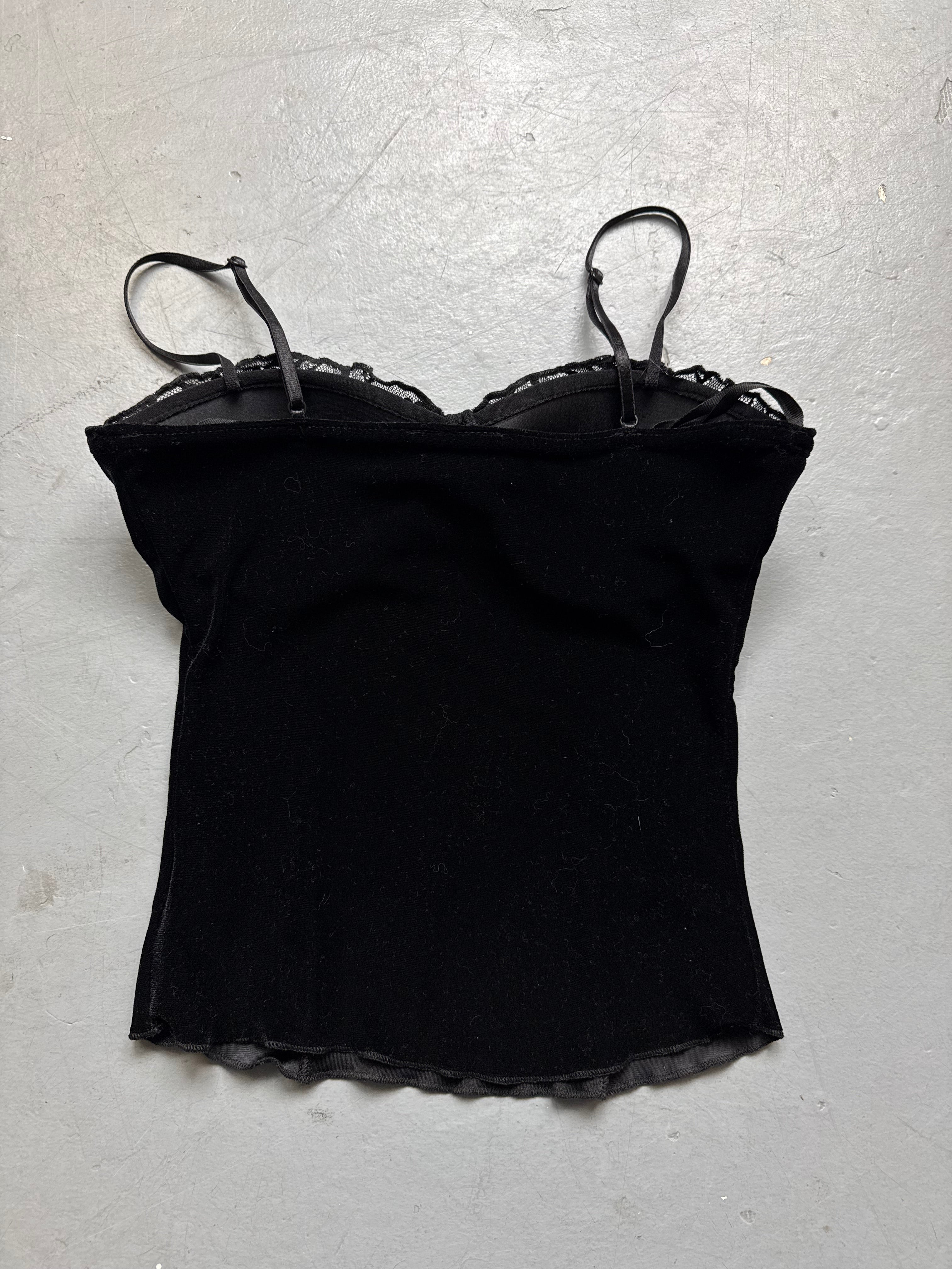 Vintage Baroque Floral Pattern Top in black for girl’s. Y2K Second Hand 2000s Fashion 