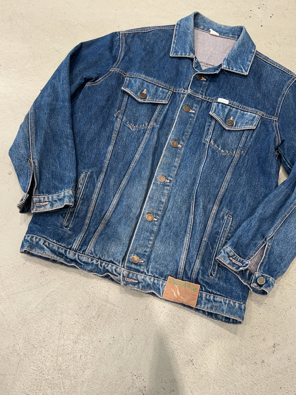 Vintage Acquavero Jeansjacke für Herren. Y2K Second Hand 2000s Fashion.