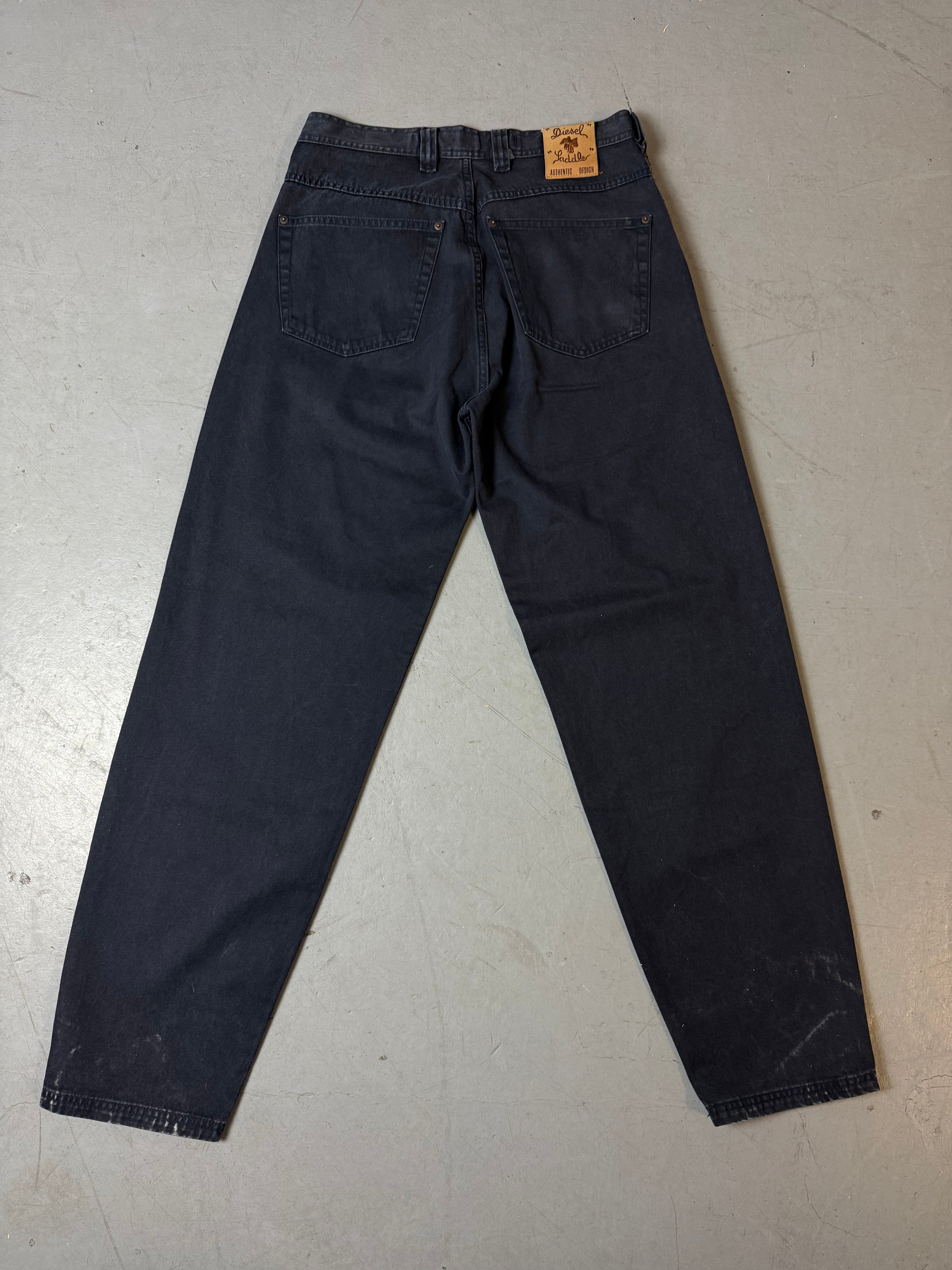 Produktbild von Vintage Diesel Saddler Super Baggy Black Jeans von hinten