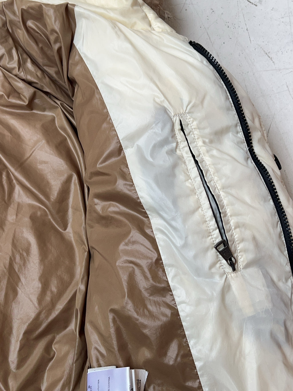 Vintage Moncler Pufferjacke mit Fell (M)