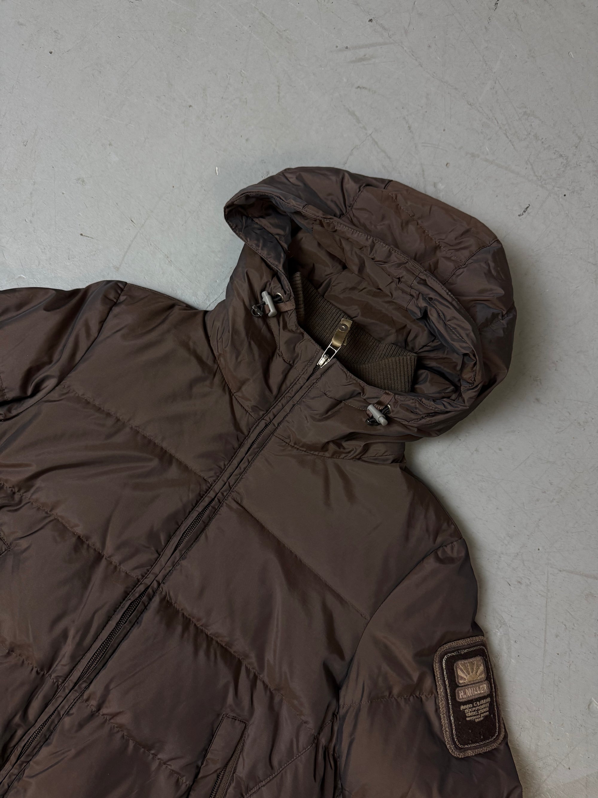 Eine braune cropped Puffer Jacke in S/M 