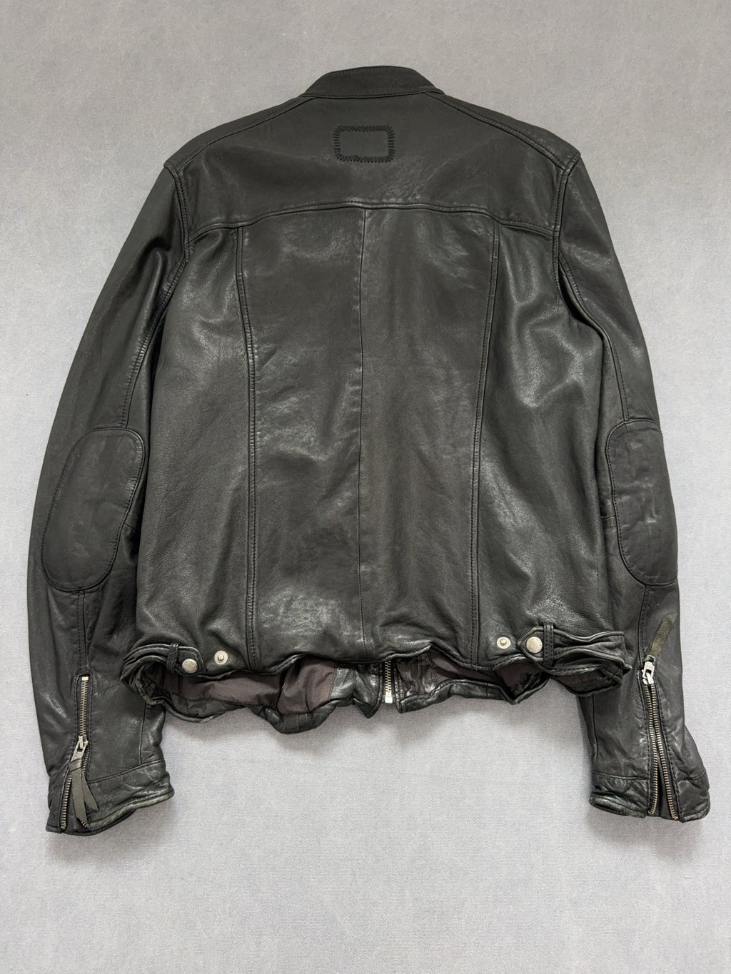 Vintage Tigha Jacke für Herren. Y2K Second Hand 2000s Fashion