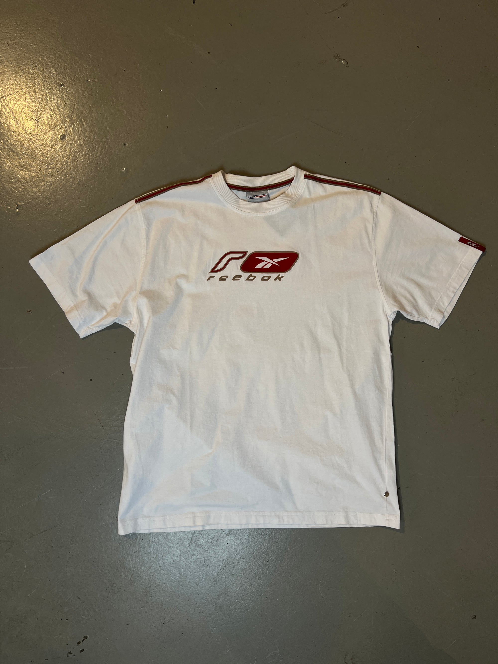 Vintage White Reebok T-Shirt L/XL