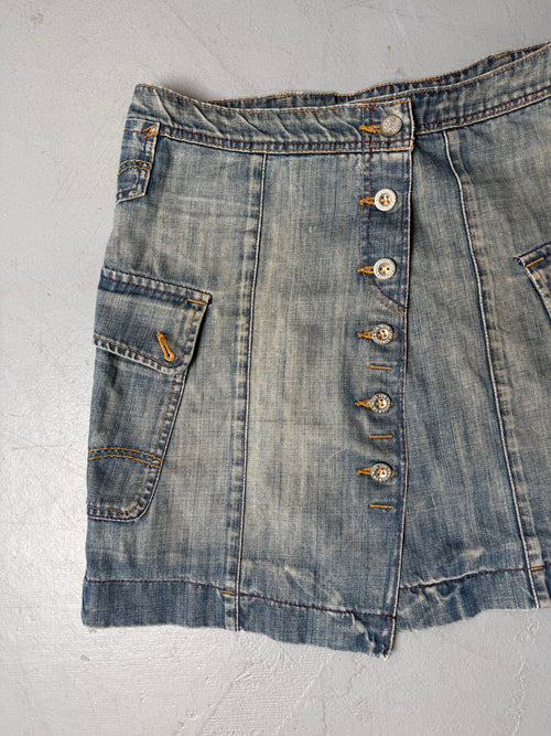 Vintage Levi’s Button Up Midi Denim Skirt für Damen. Y2K Secondhand 2000s Fashion.